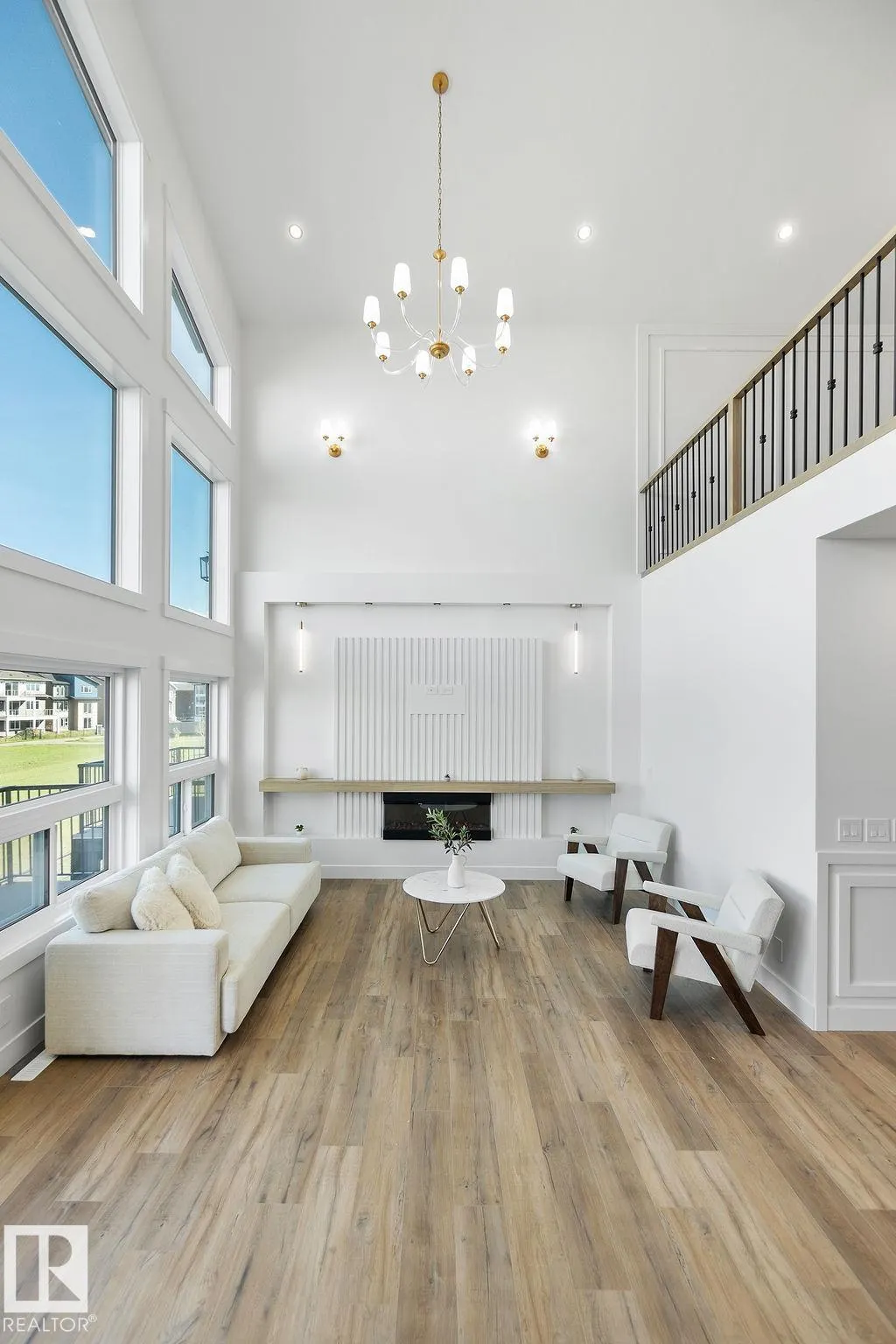 222 Linden Loop