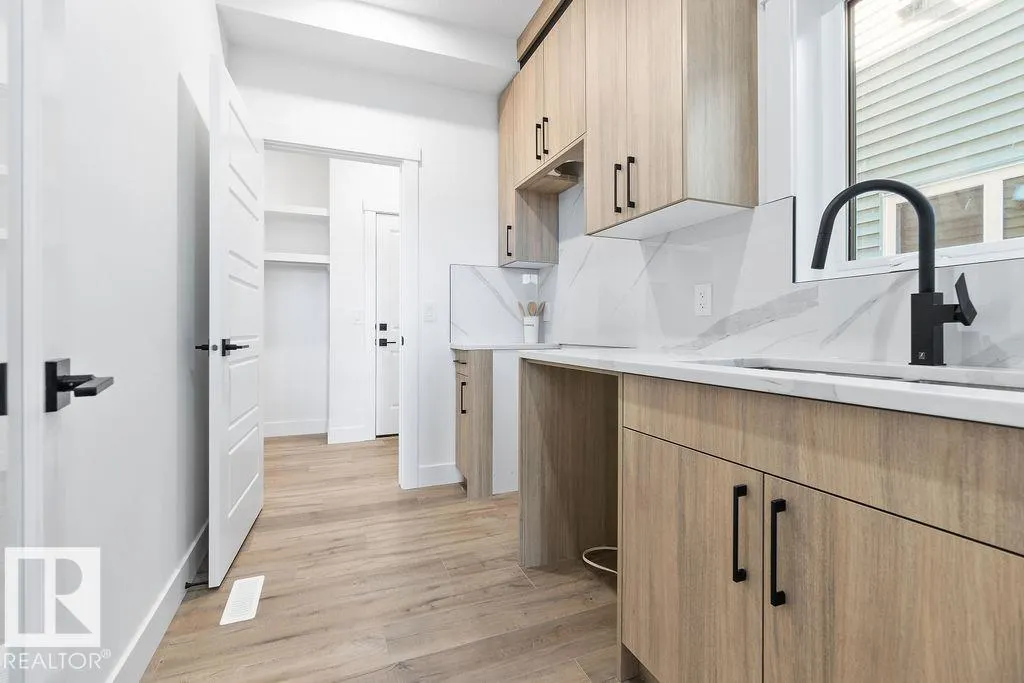 222 Linden Loop