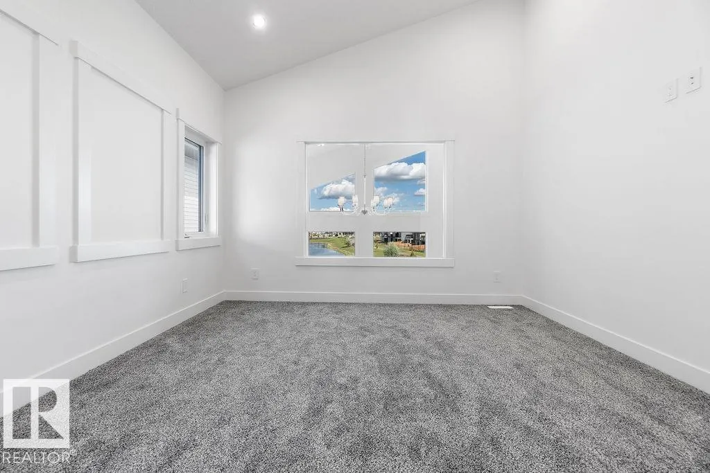 222 Linden Loop