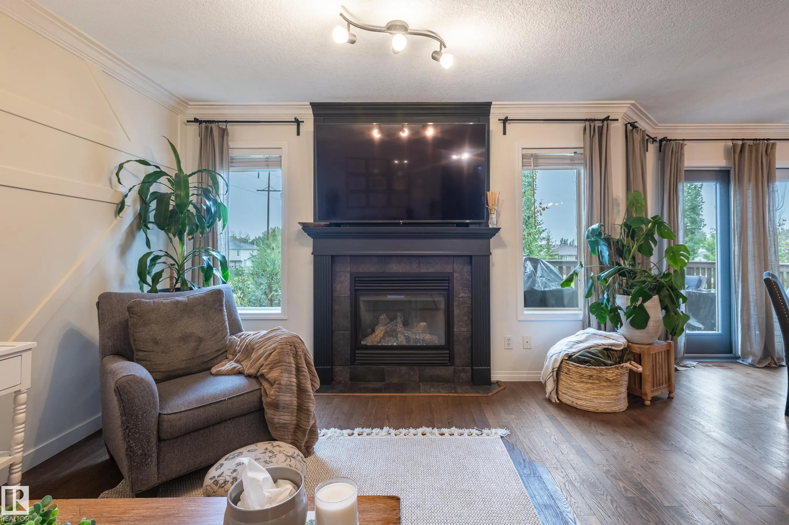 37 GRAYRIDGE Crescent