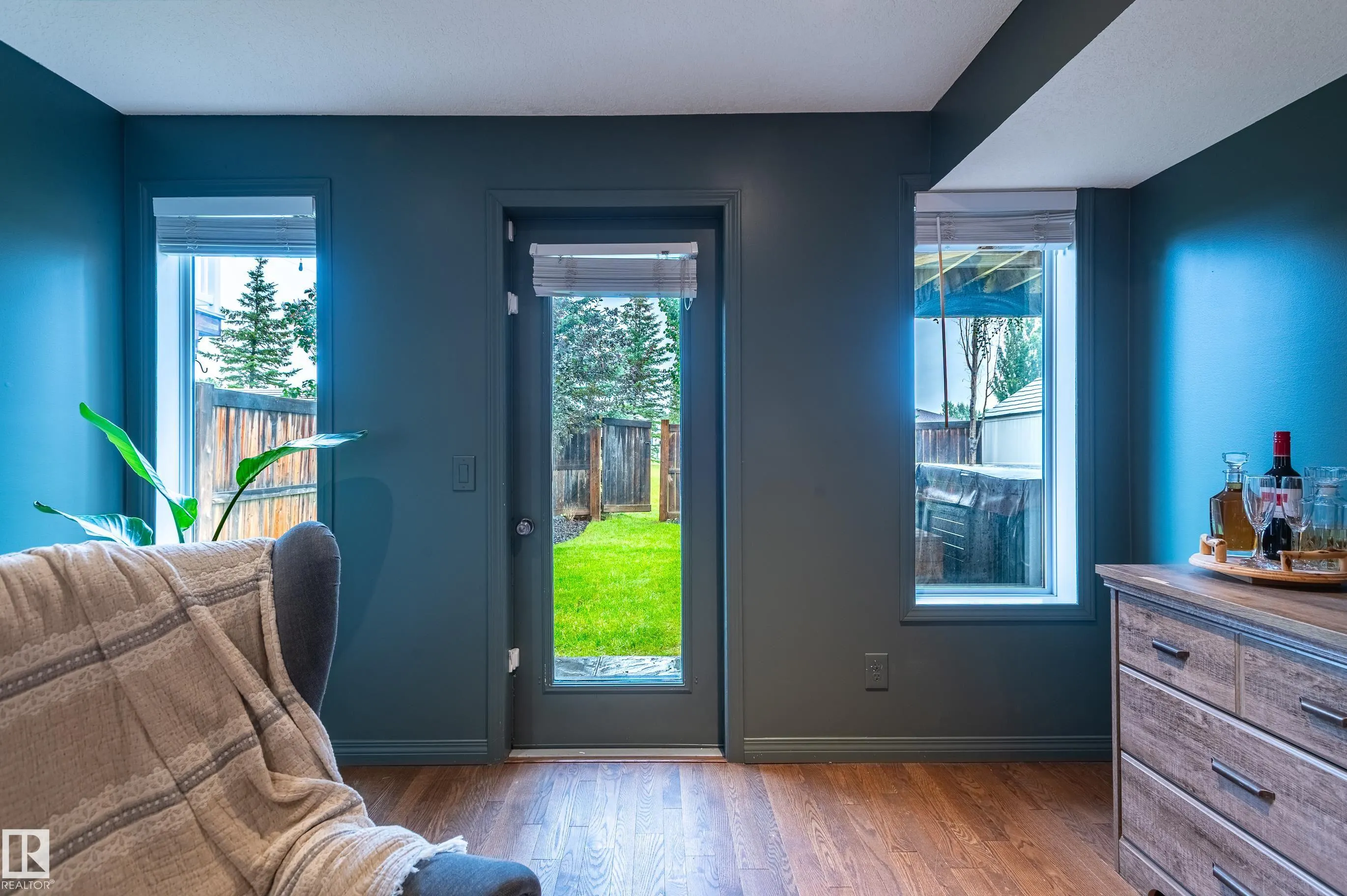 37 GRAYRIDGE Crescent