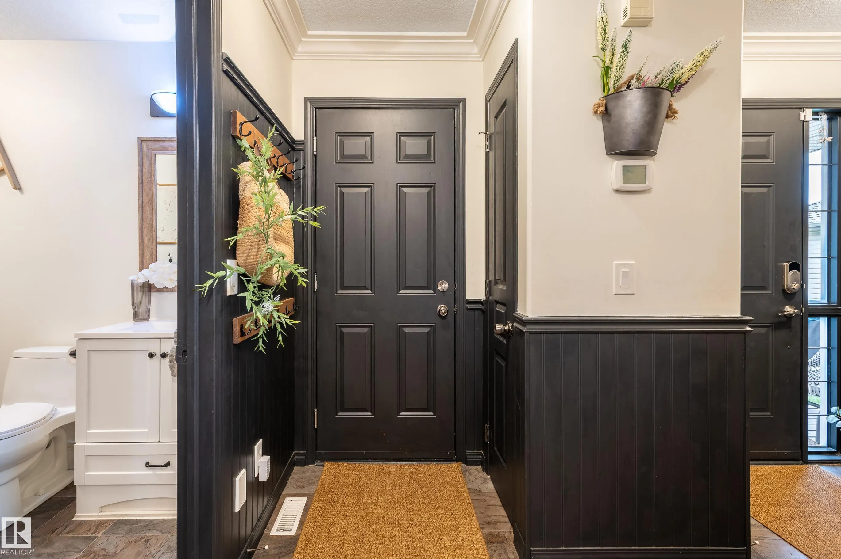 37 GRAYRIDGE Crescent