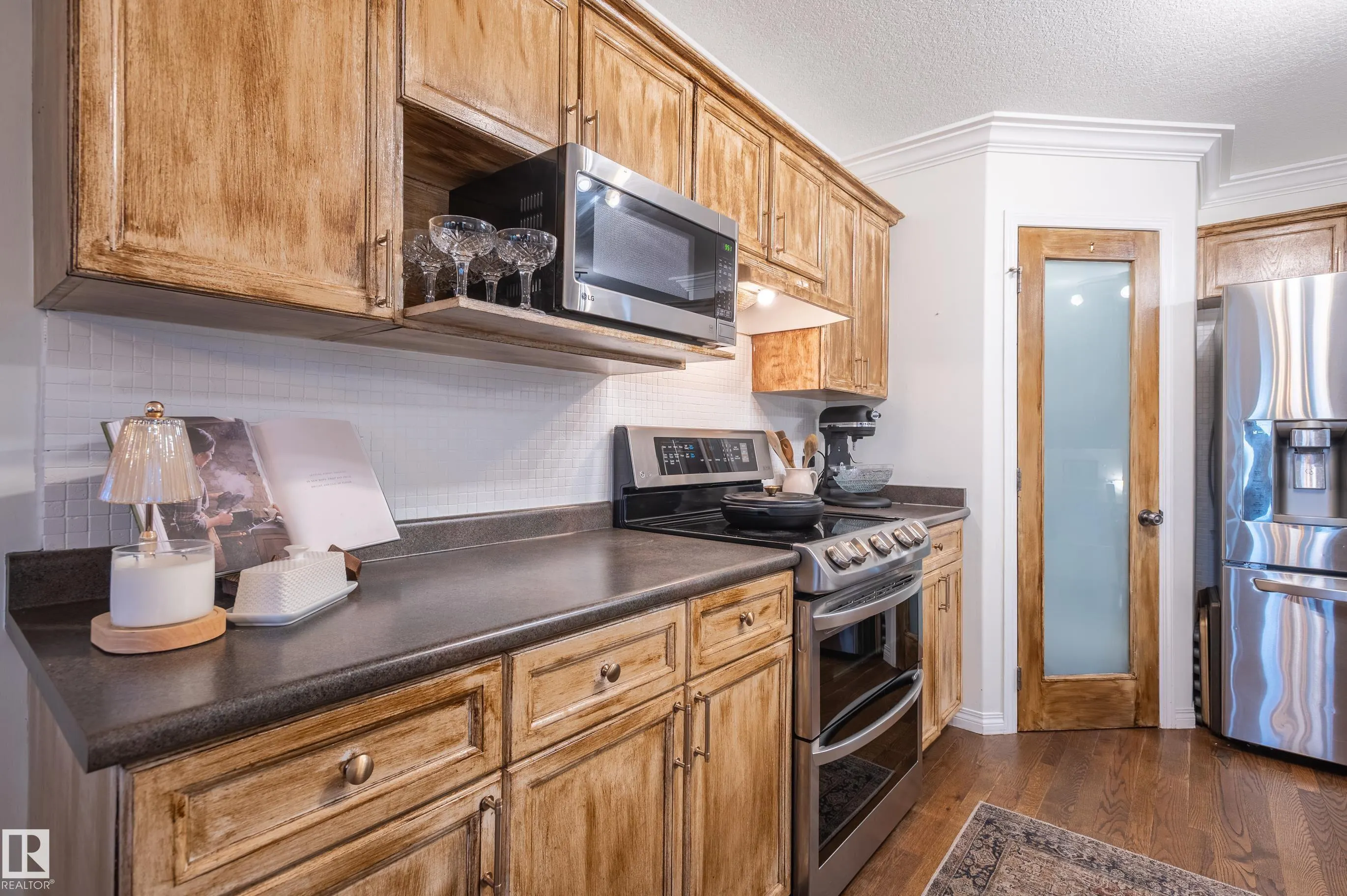 37 GRAYRIDGE Crescent