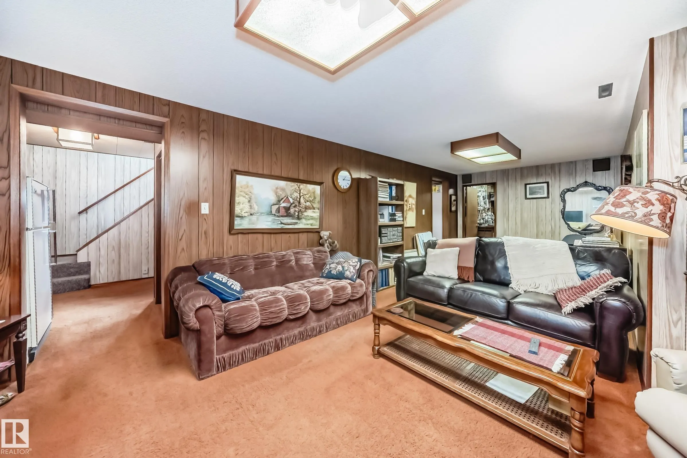 75 SUNSET Boulevard