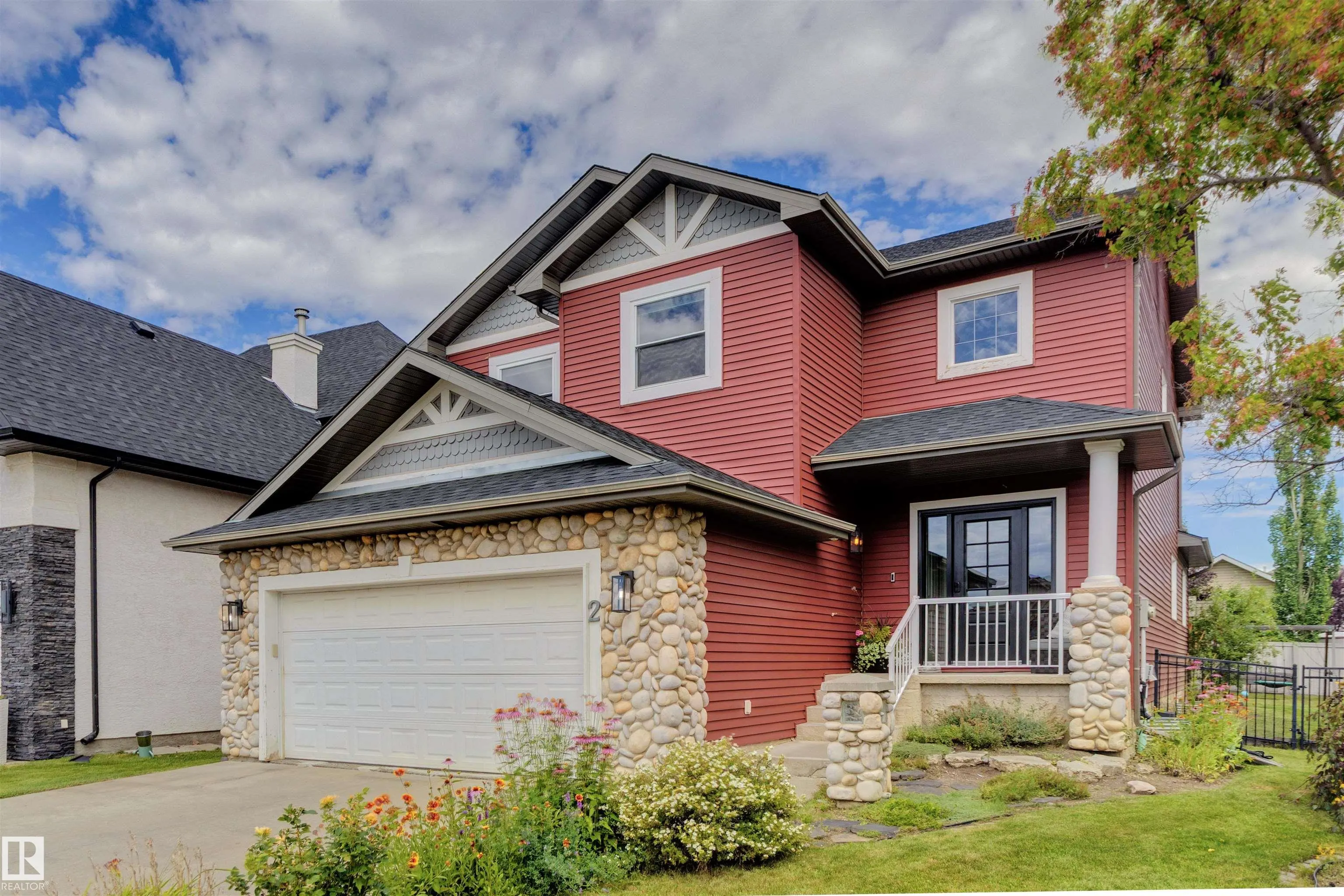 2 Hawkstone Landing