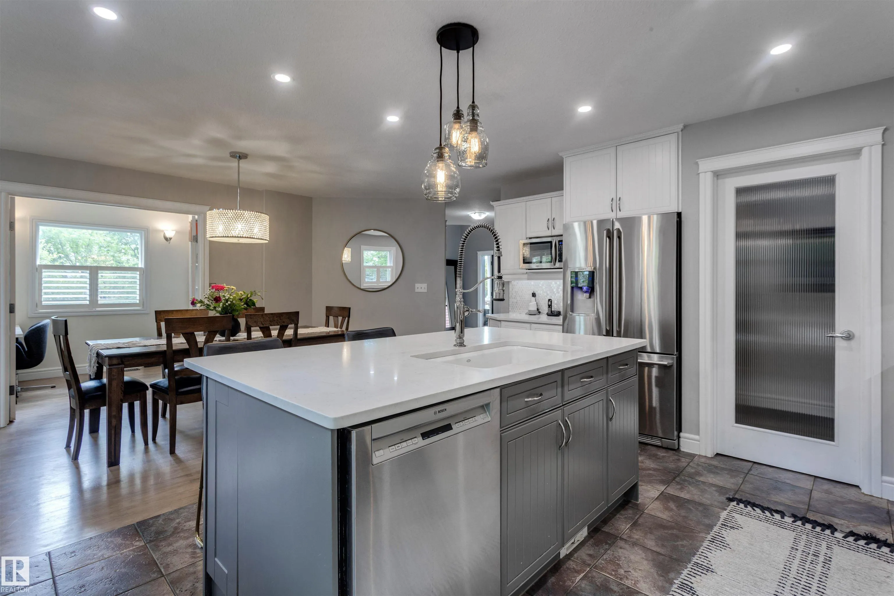 2 Hawkstone Landing