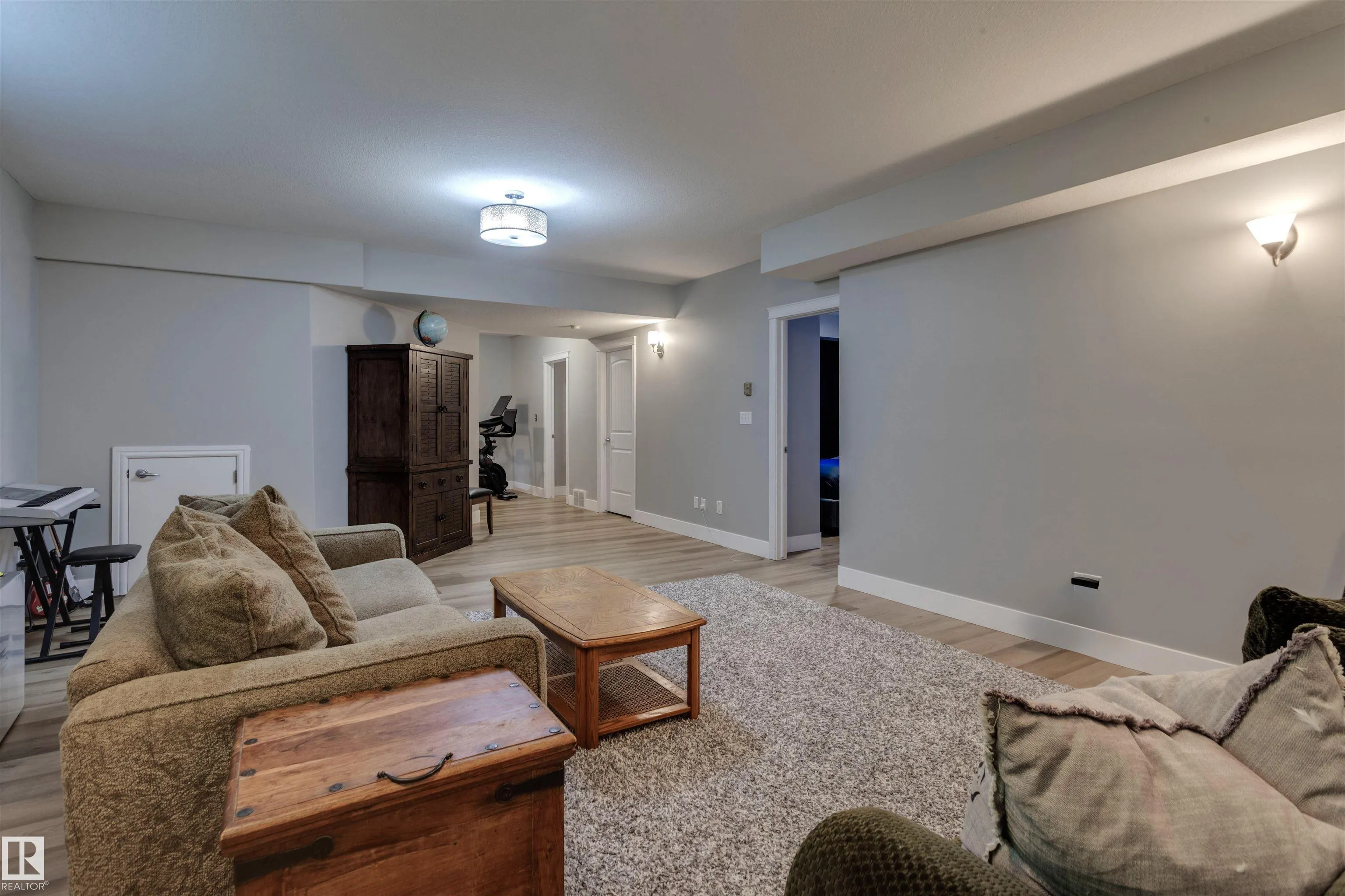 2 Hawkstone Landing