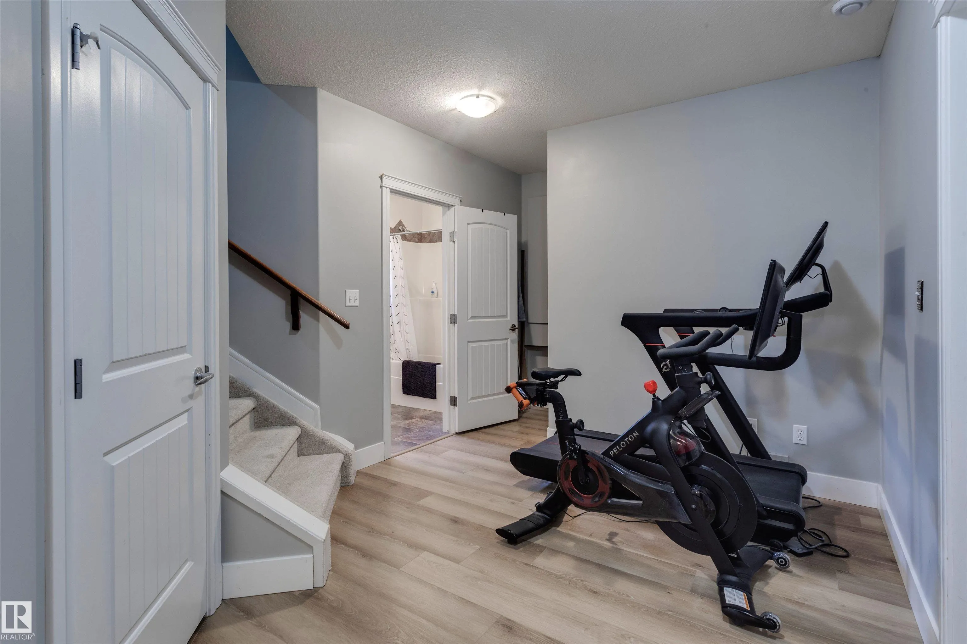 2 Hawkstone Landing