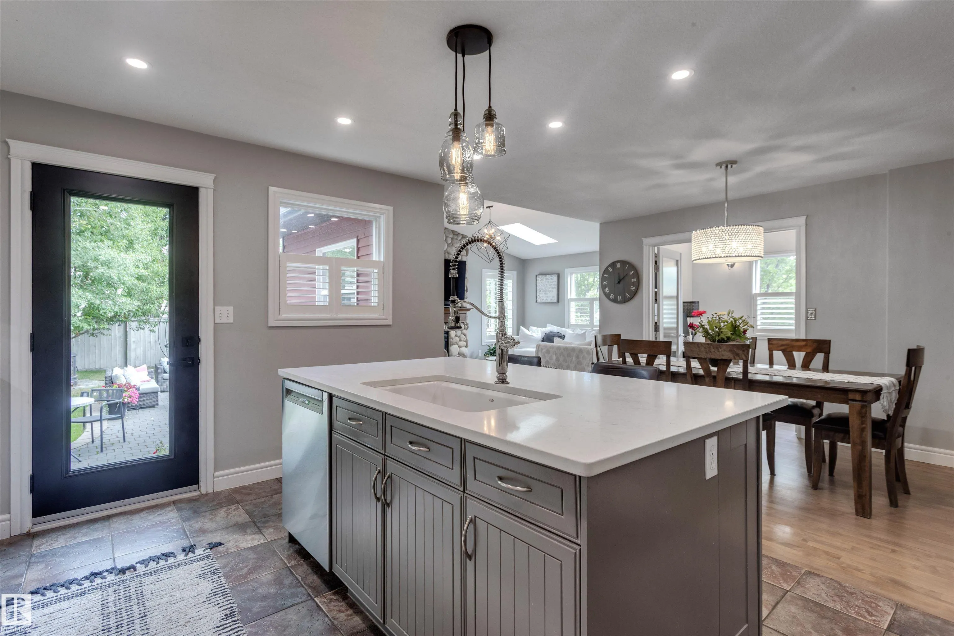 2 Hawkstone Landing