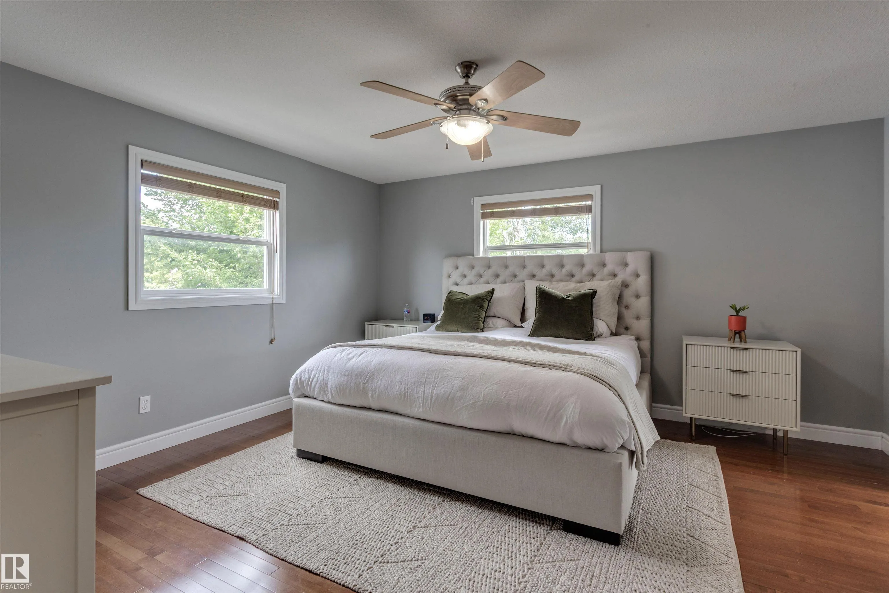2 Hawkstone Landing