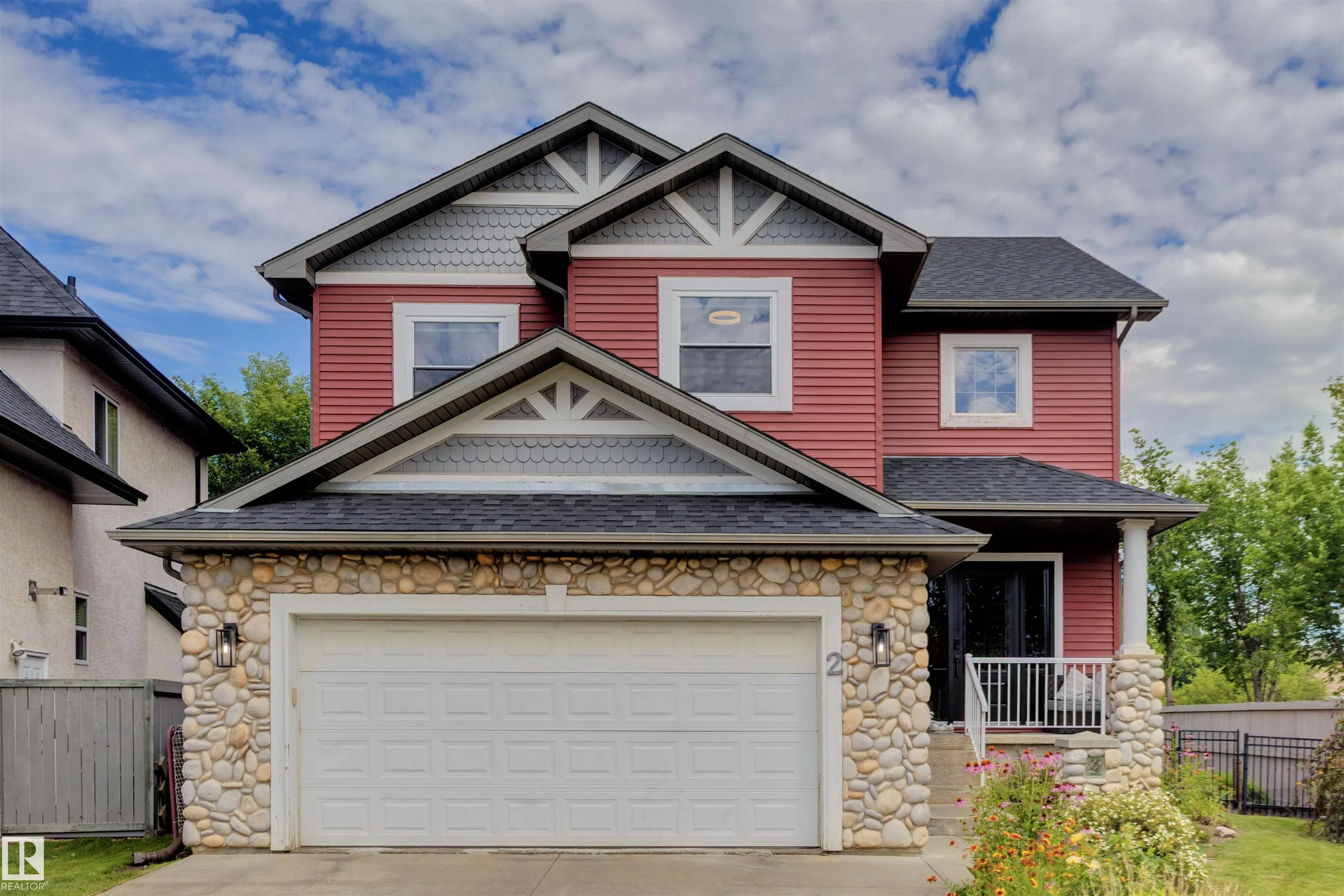 2 Hawkstone Landing