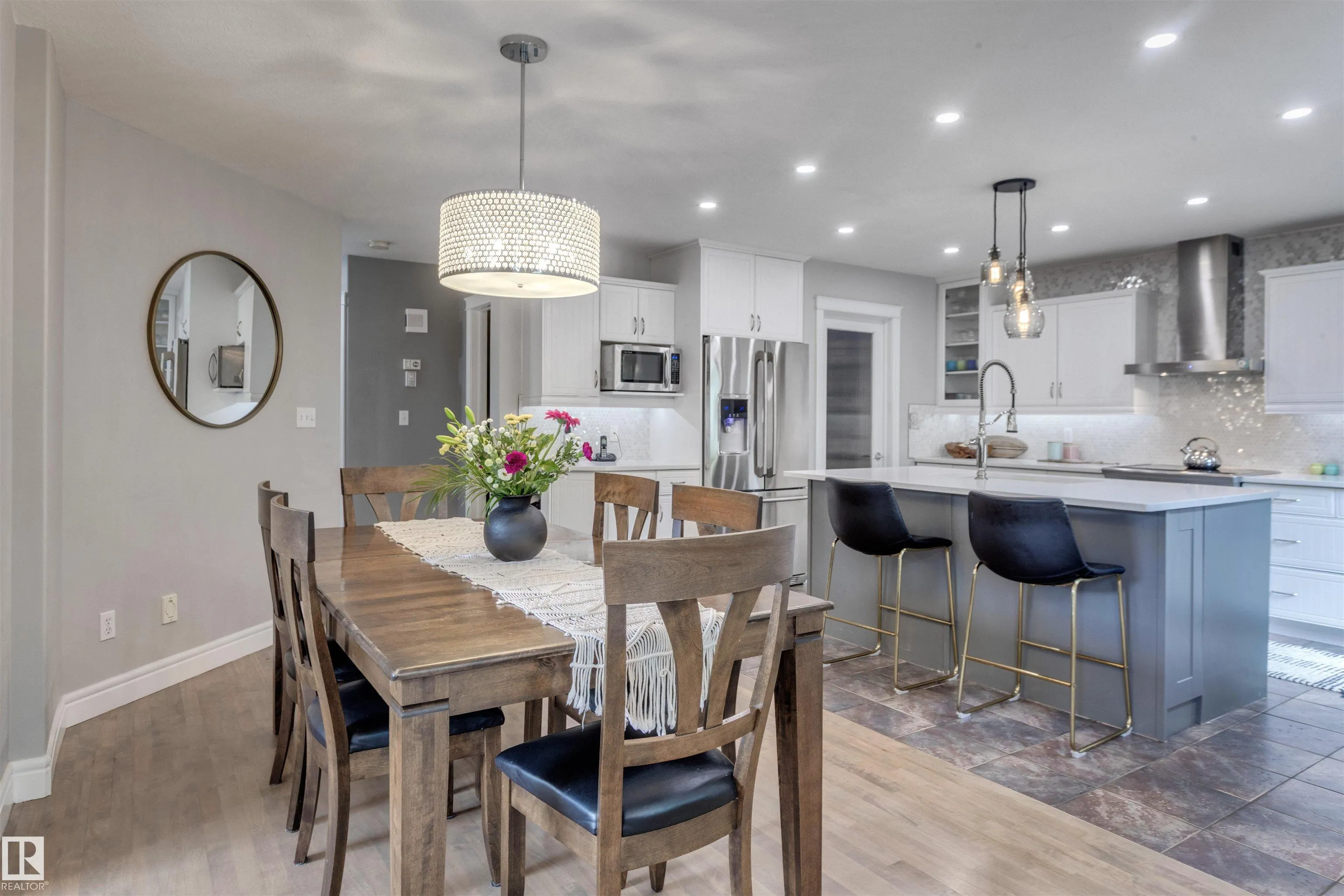 2 Hawkstone Landing