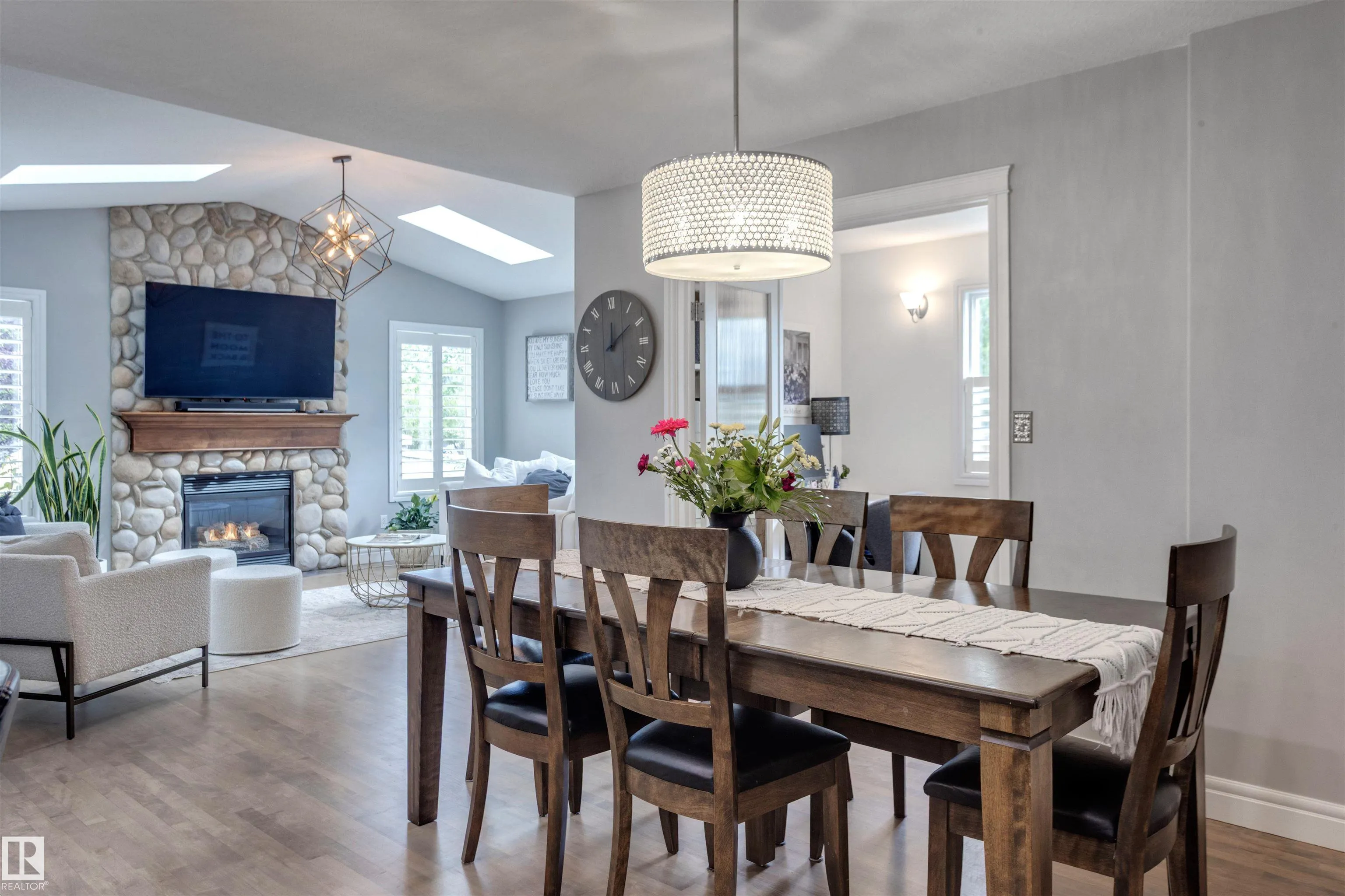 2 Hawkstone Landing