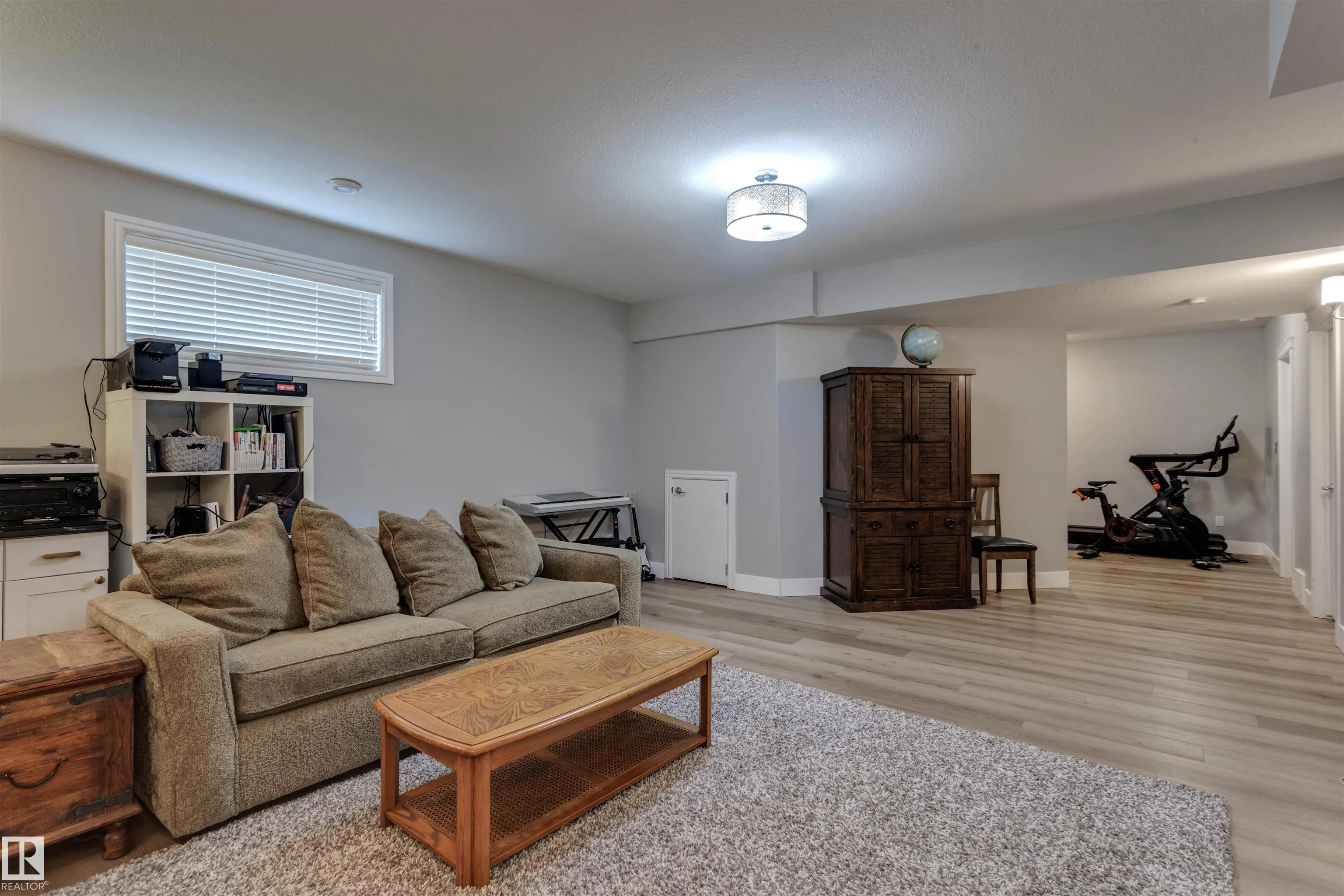 2 Hawkstone Landing