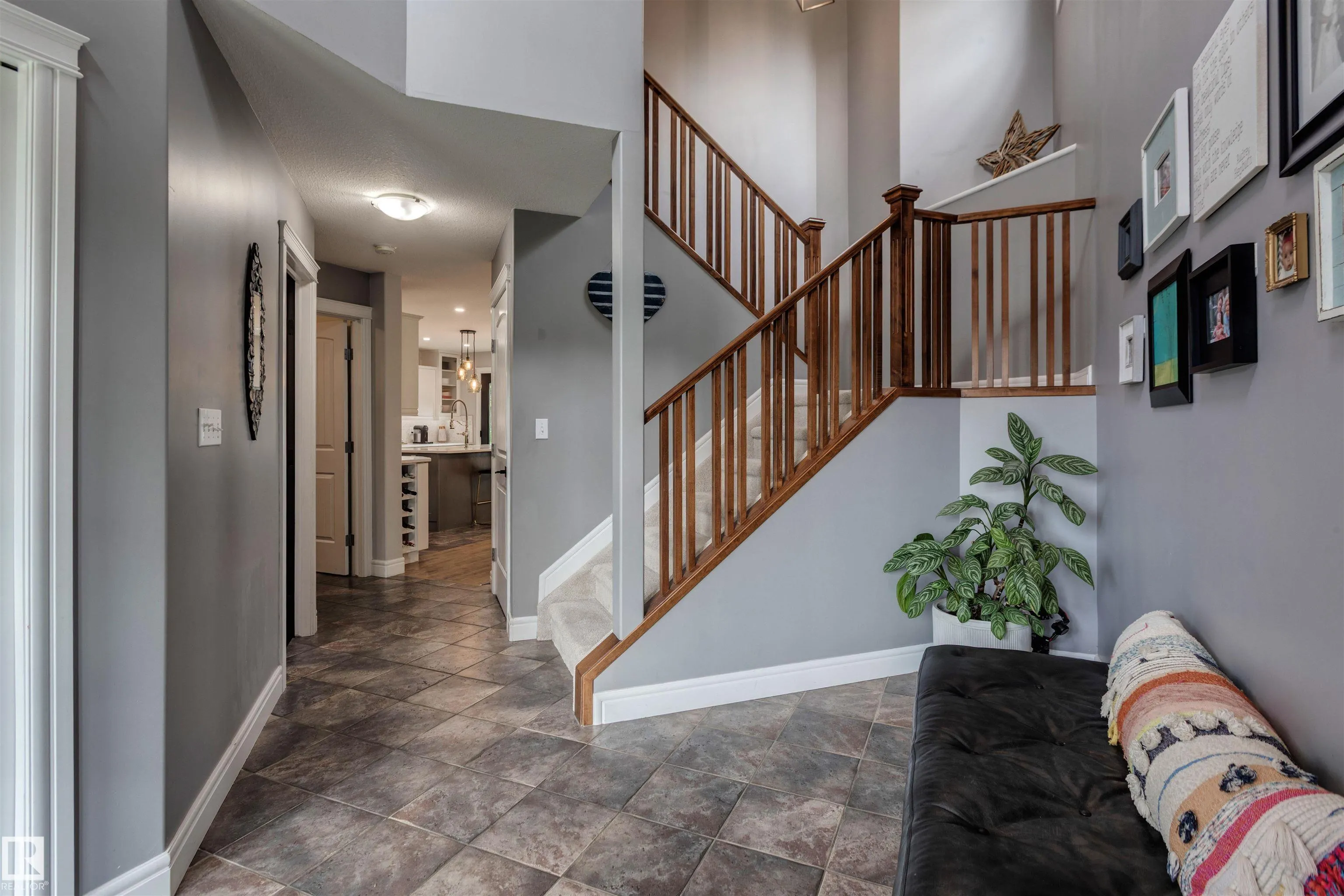 2 Hawkstone Landing