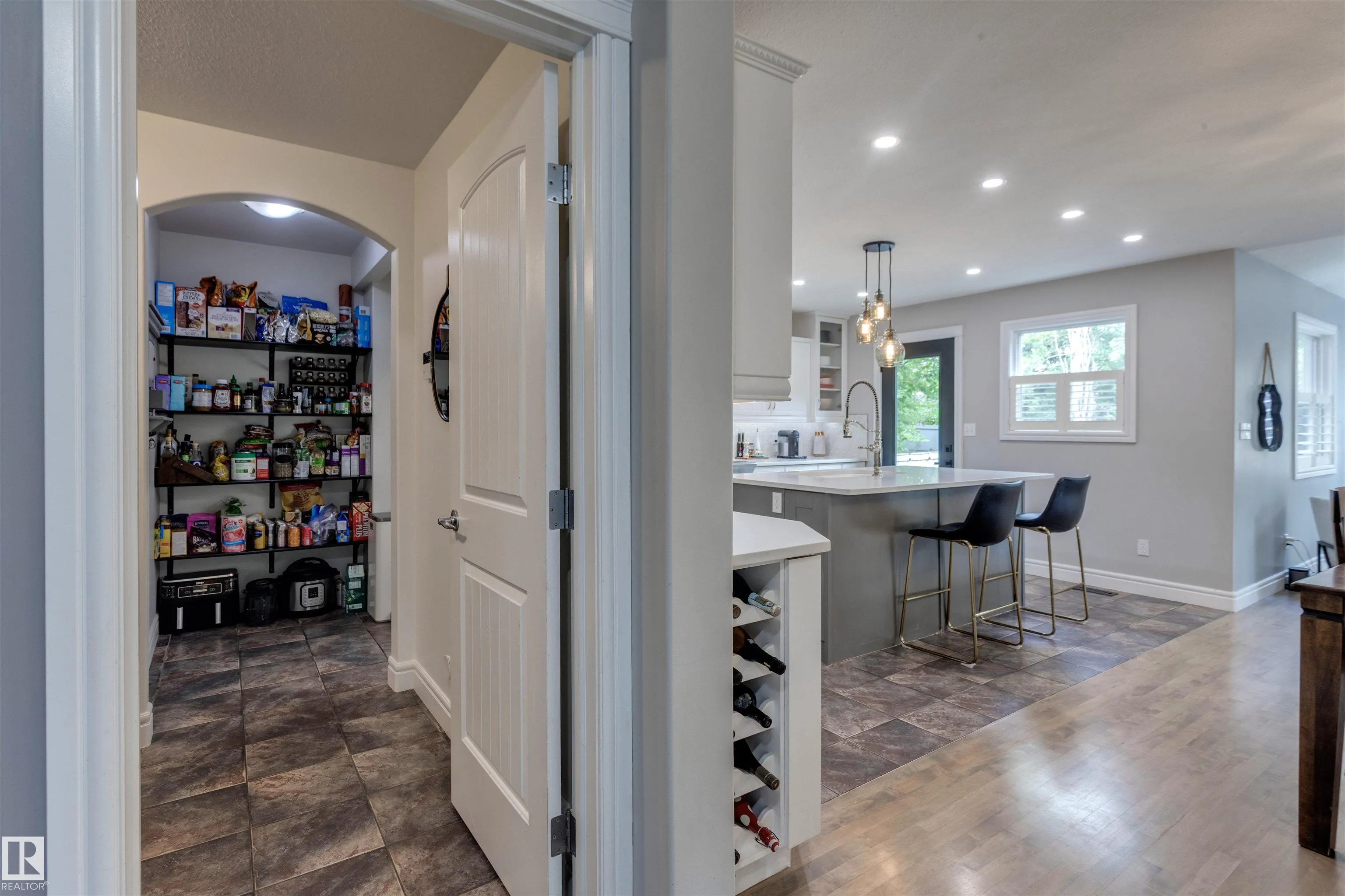 2 Hawkstone Landing