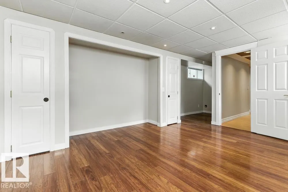 19020 86 Avenue