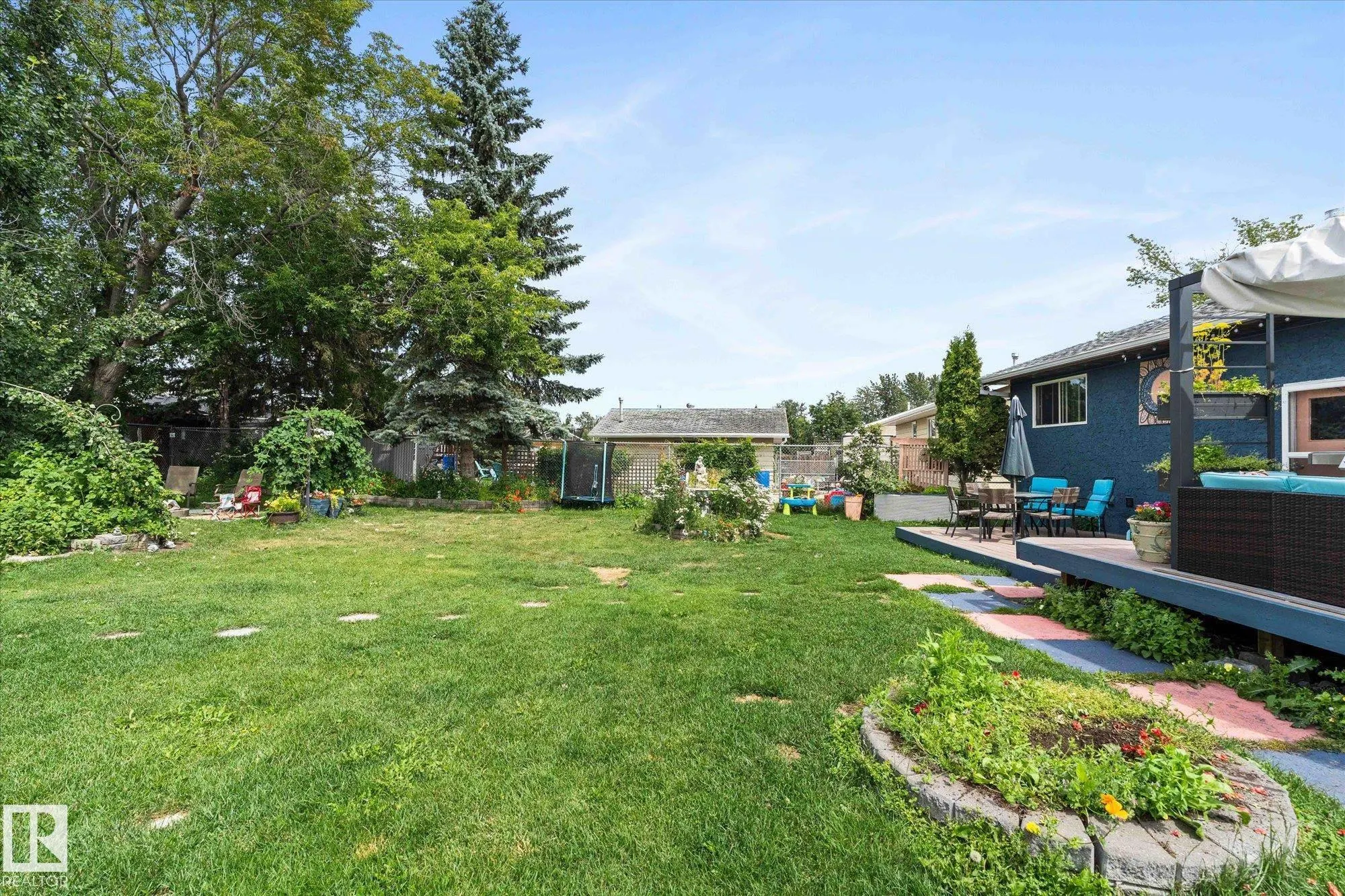 44 GARDEN VALLEY Drive