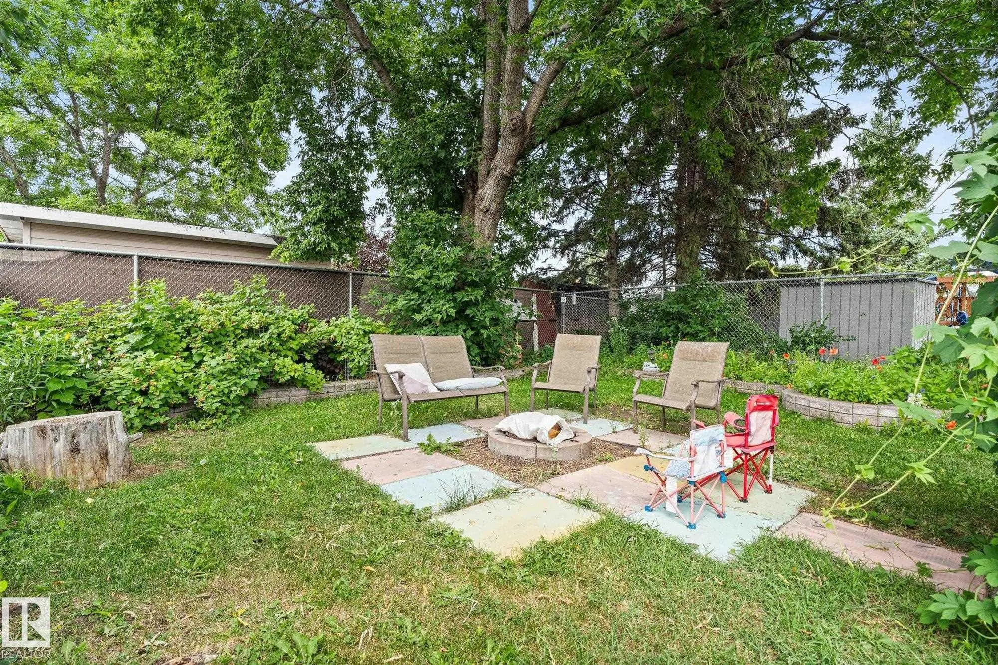 44 GARDEN VALLEY Drive