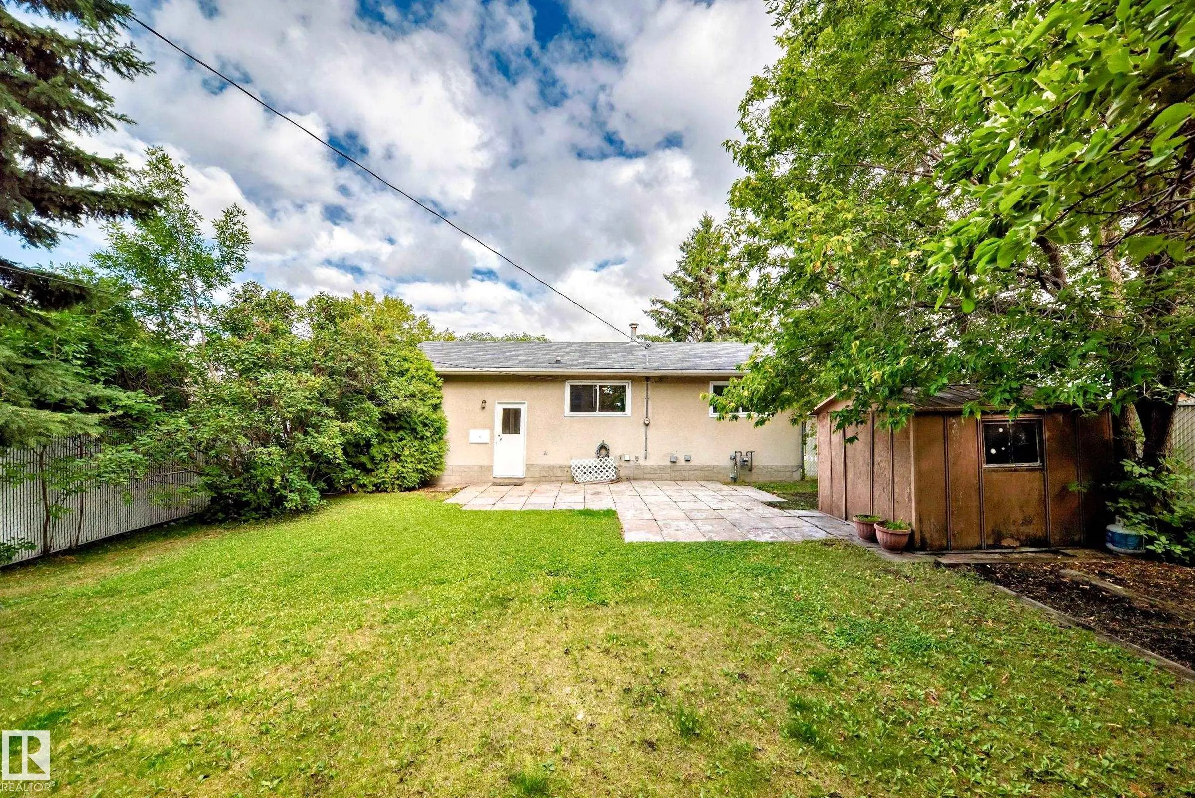 694 COTTONWOOD Avenue