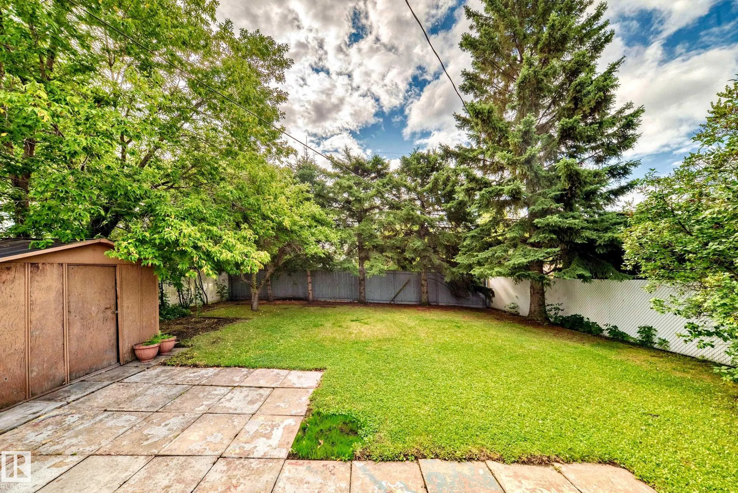 694 COTTONWOOD Avenue