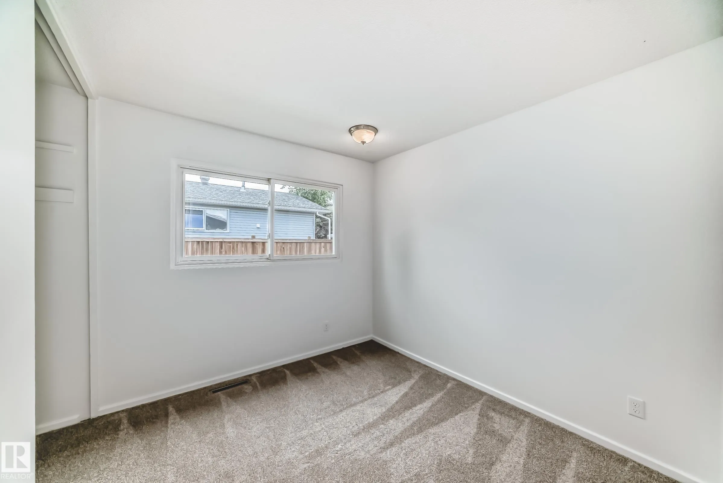 694 COTTONWOOD Avenue