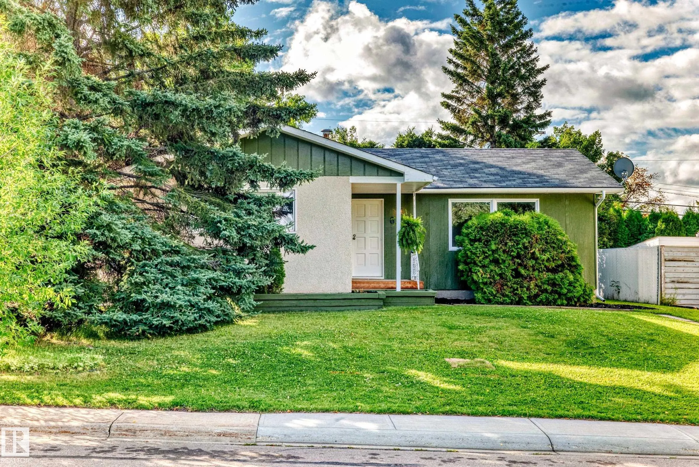 694 COTTONWOOD Avenue
