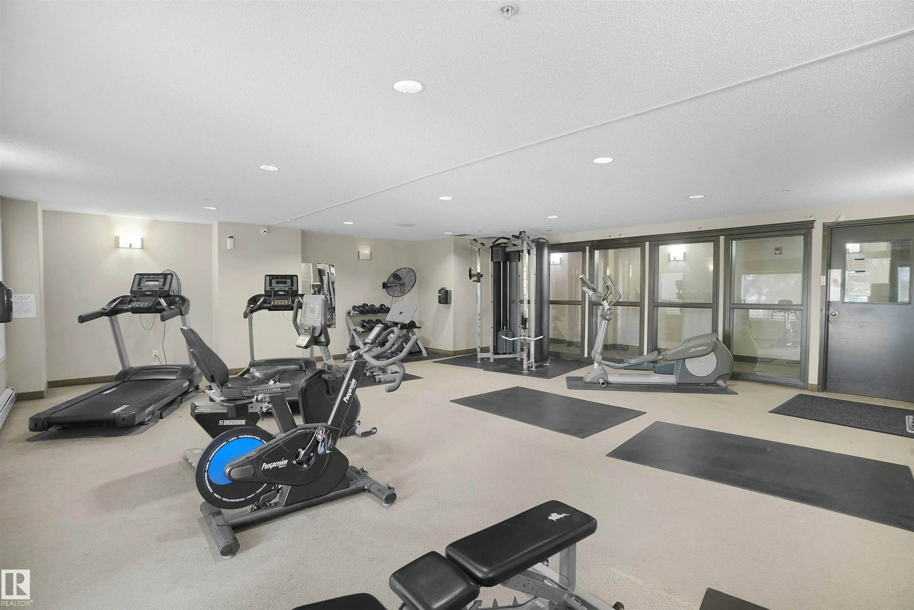 320 CLAREVIEW STATION Drive