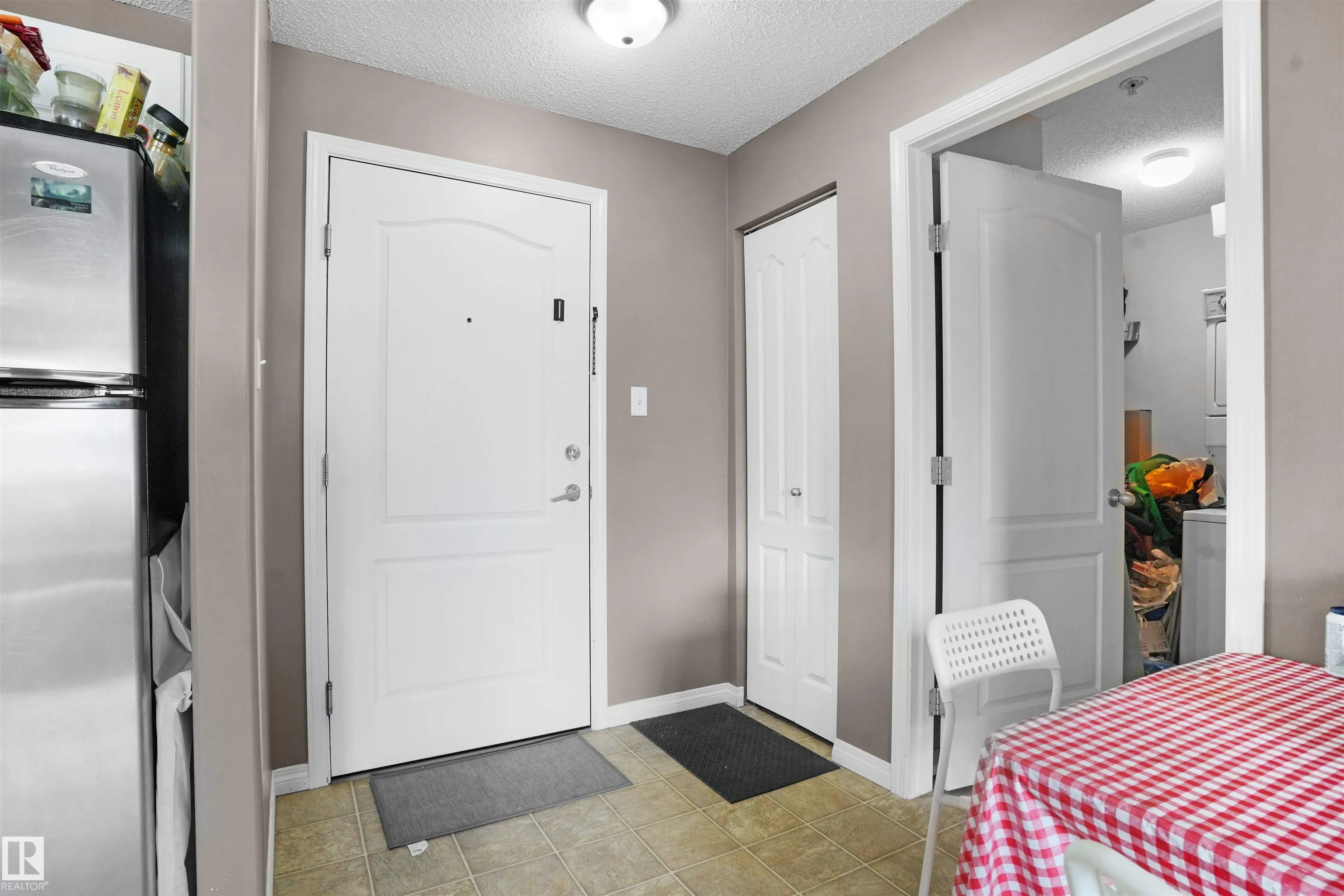 320 CLAREVIEW STATION Drive
