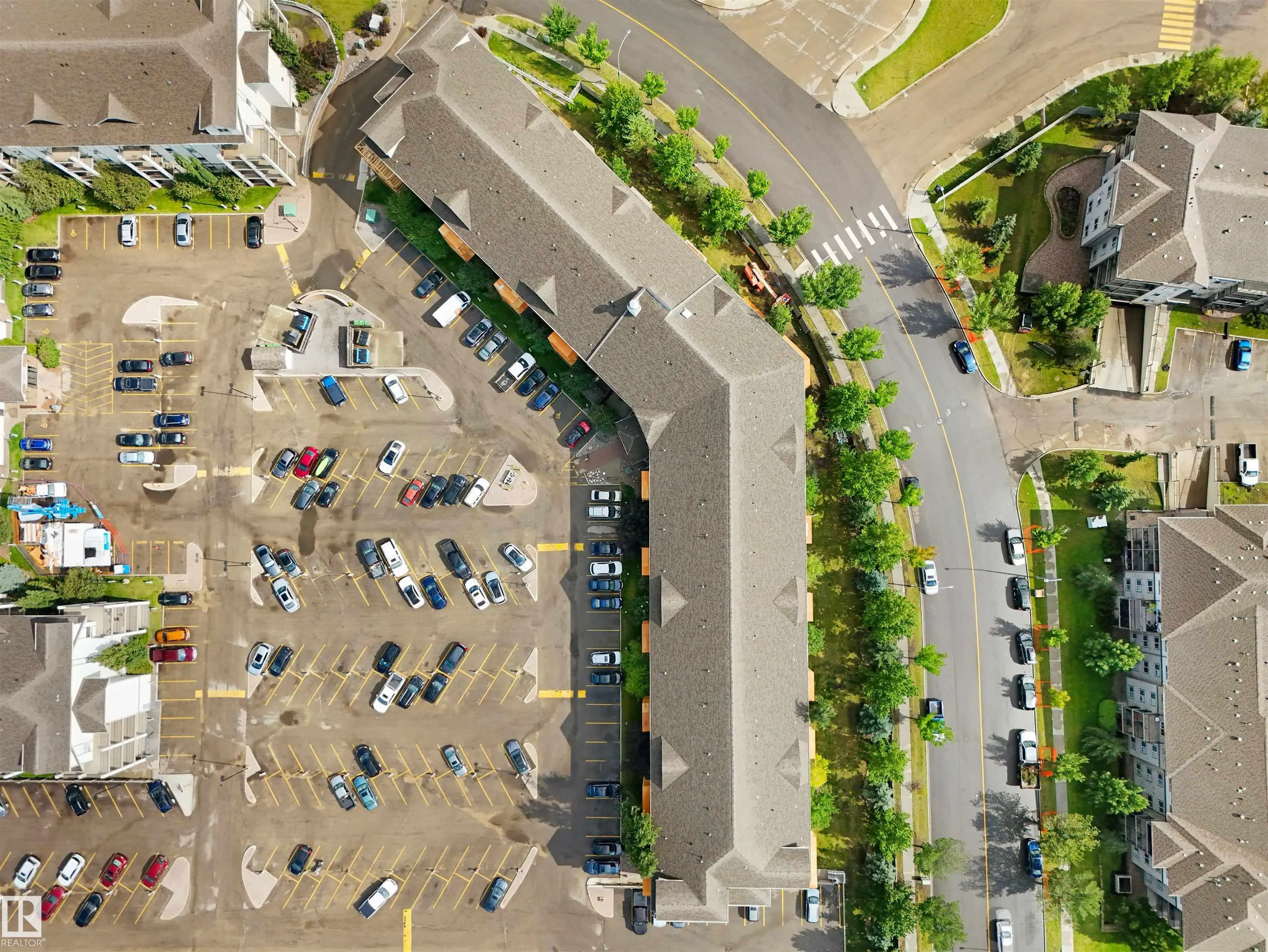 320 CLAREVIEW STATION Drive