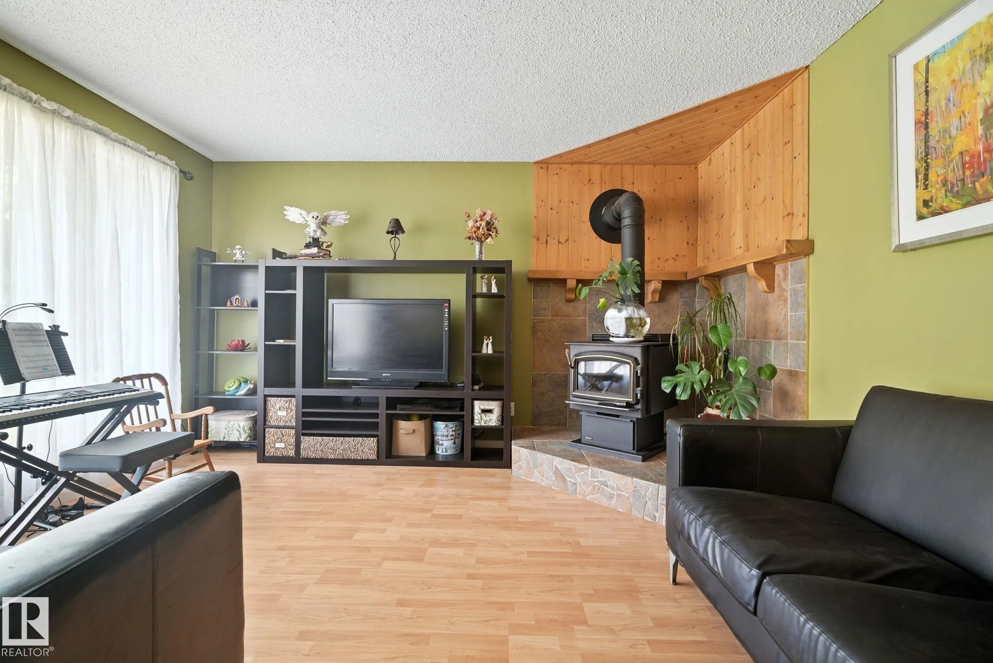 93 Wellington Crescent