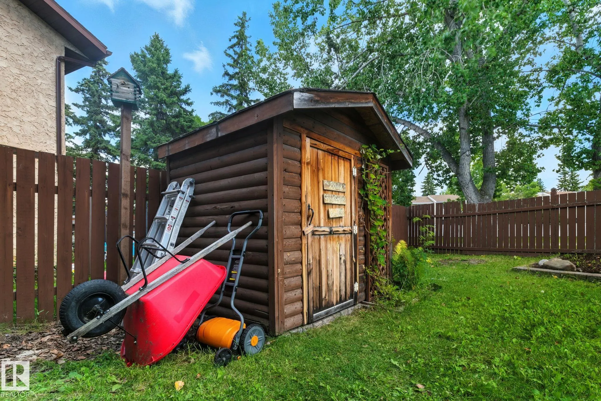 93 Wellington Crescent