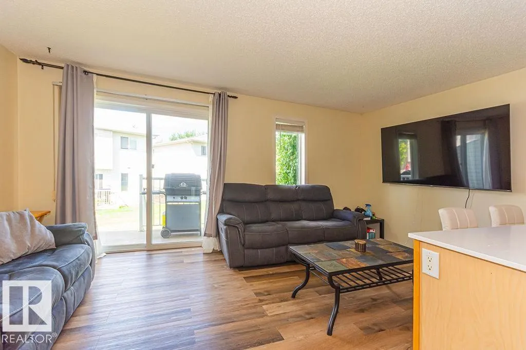 451 HYNDMAN Crescent