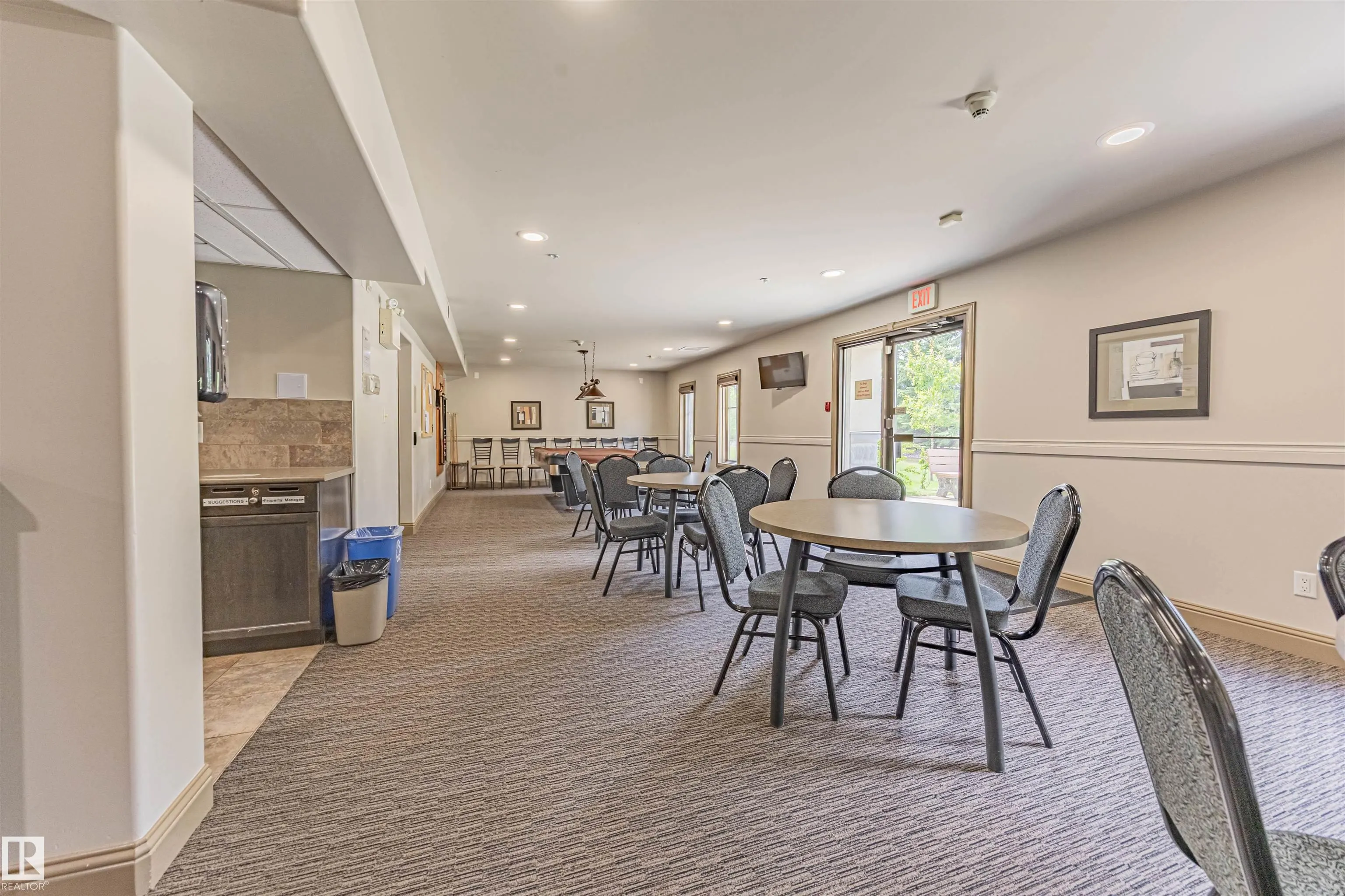 1406 HODGSON Way