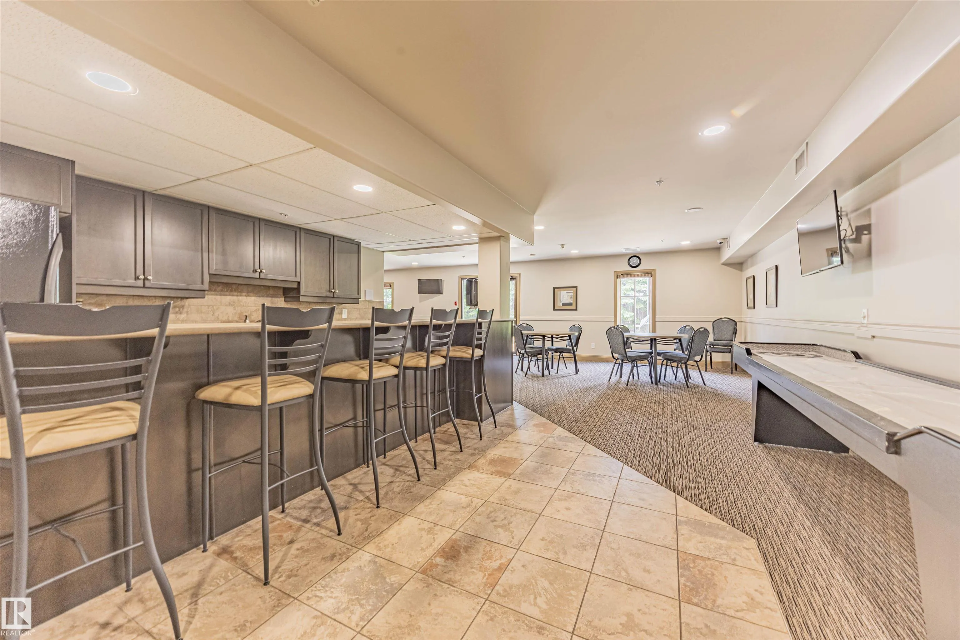 1406 HODGSON Way