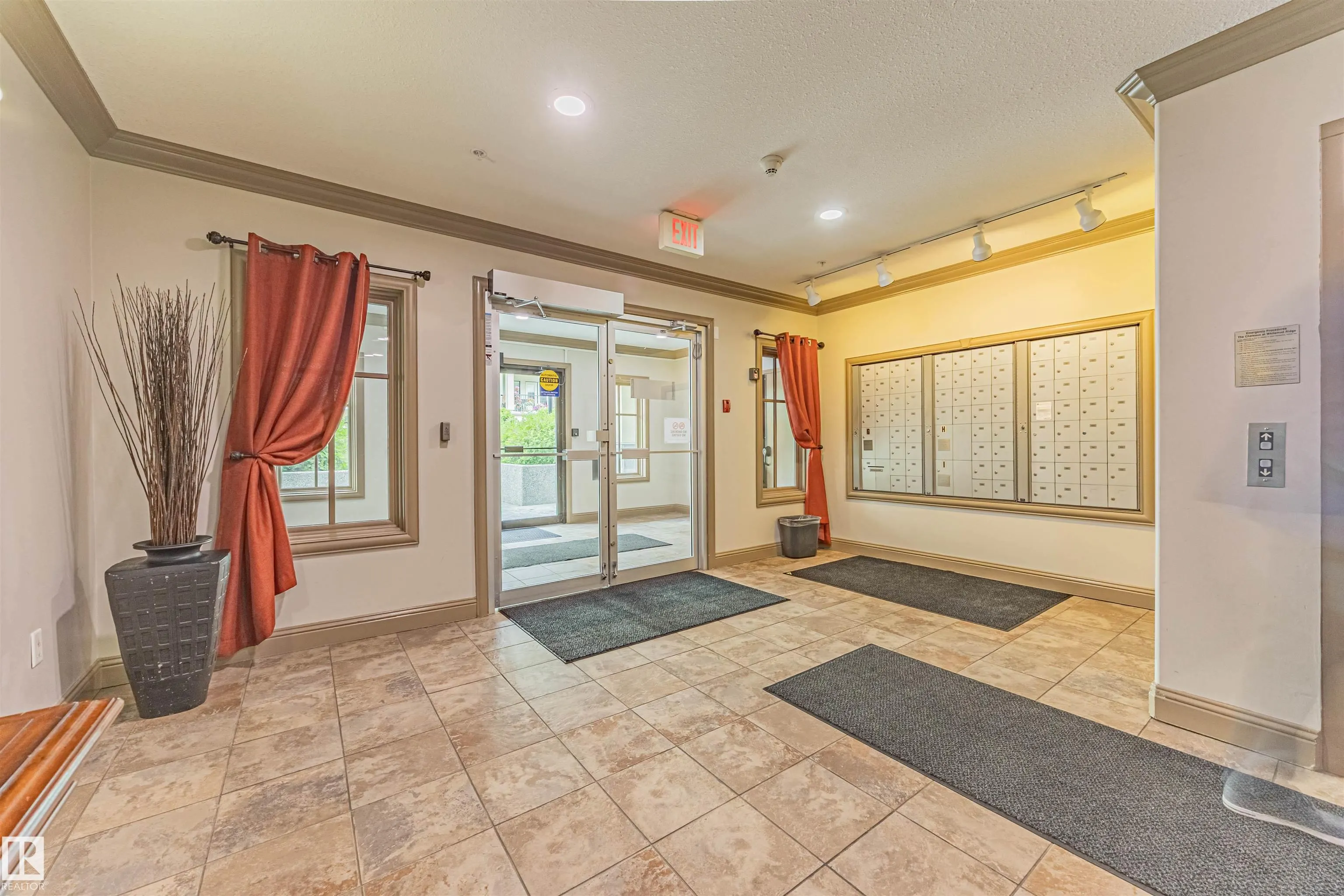 1406 HODGSON Way
