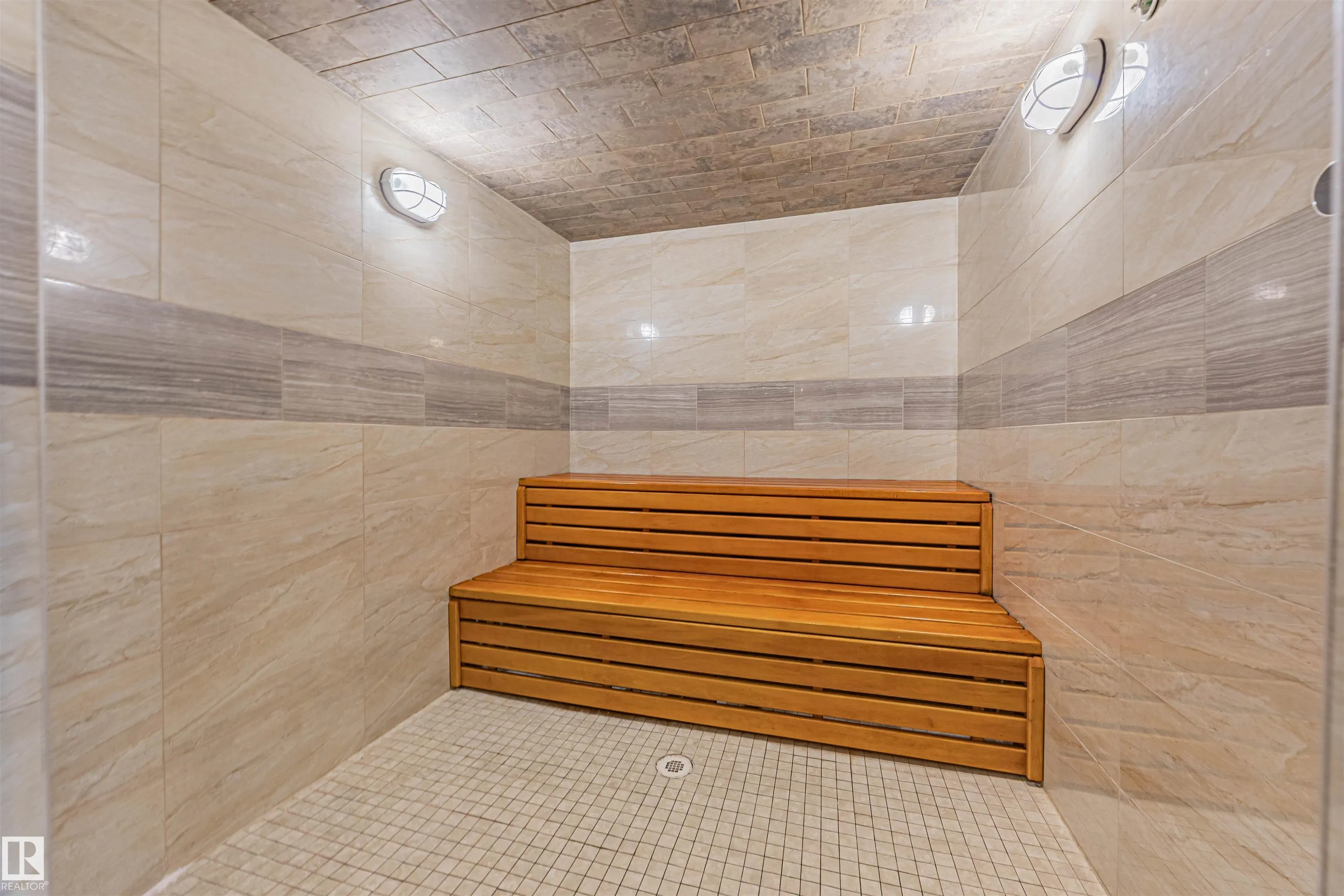 1406 HODGSON Way