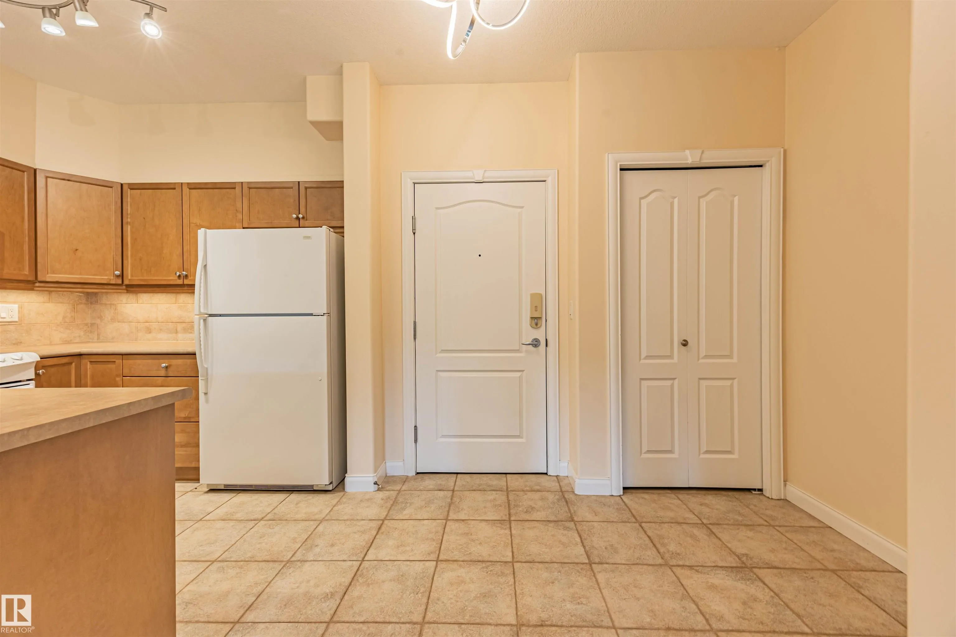 1406 HODGSON Way