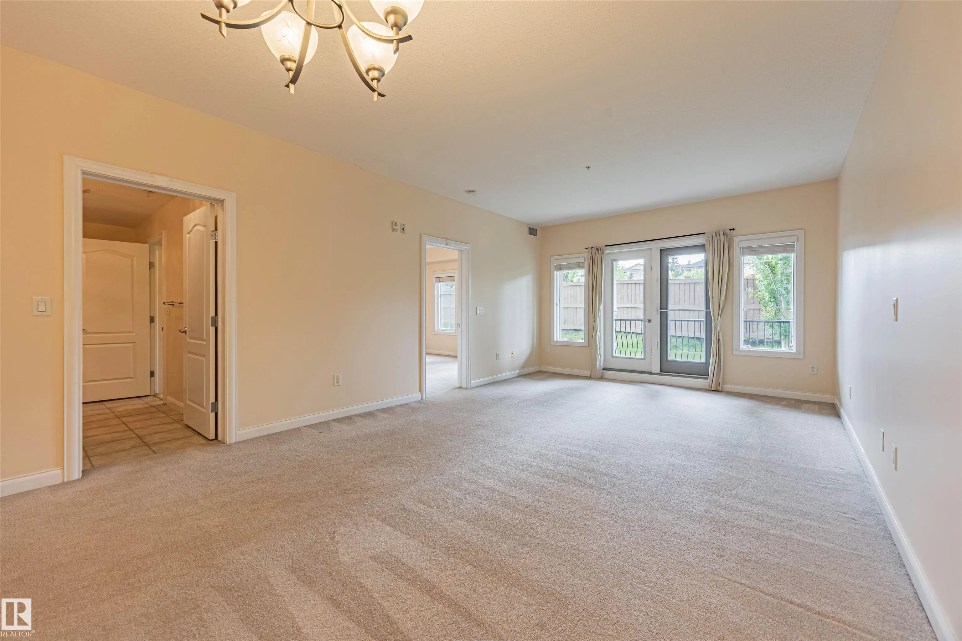 1406 HODGSON Way