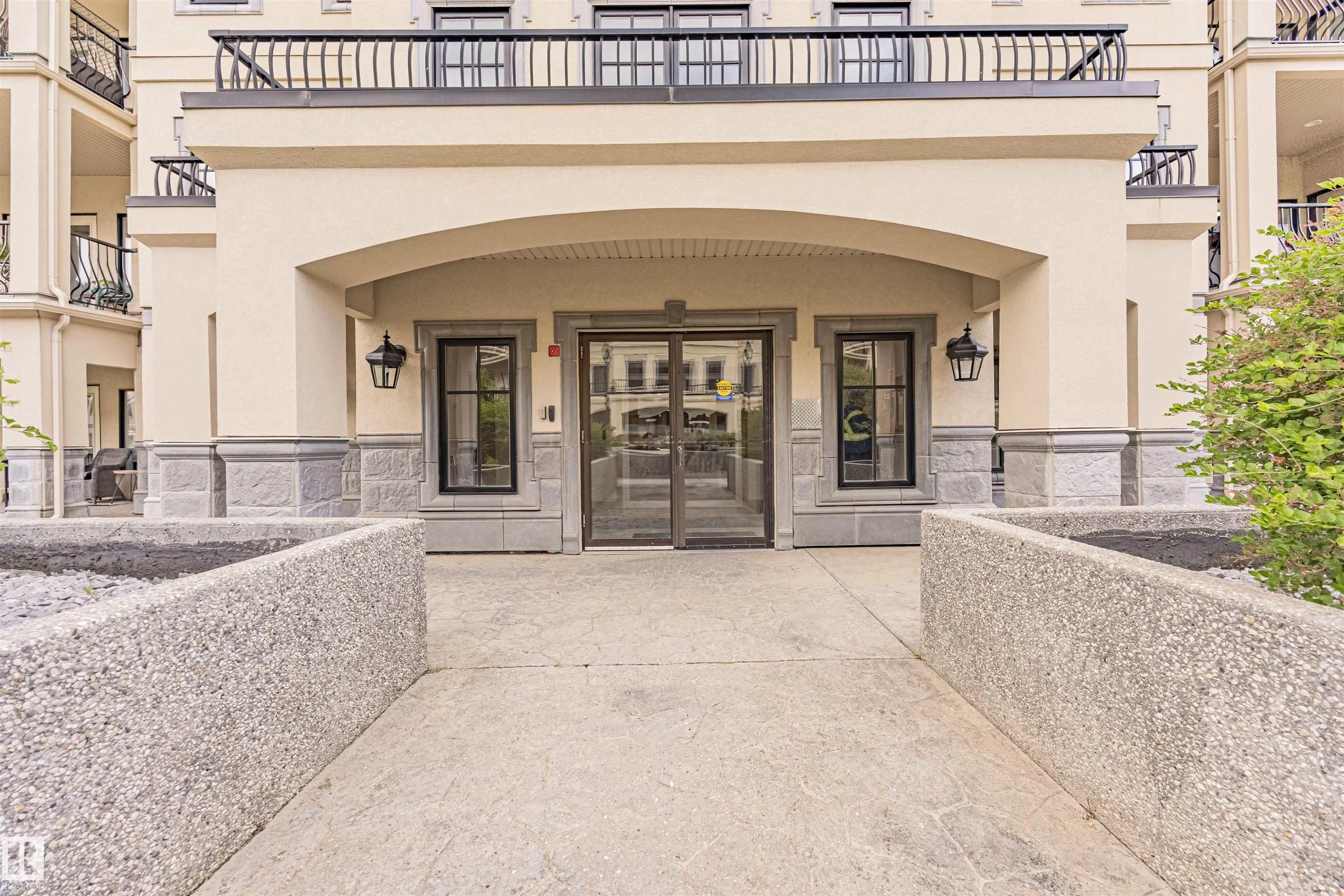 1406 HODGSON Way