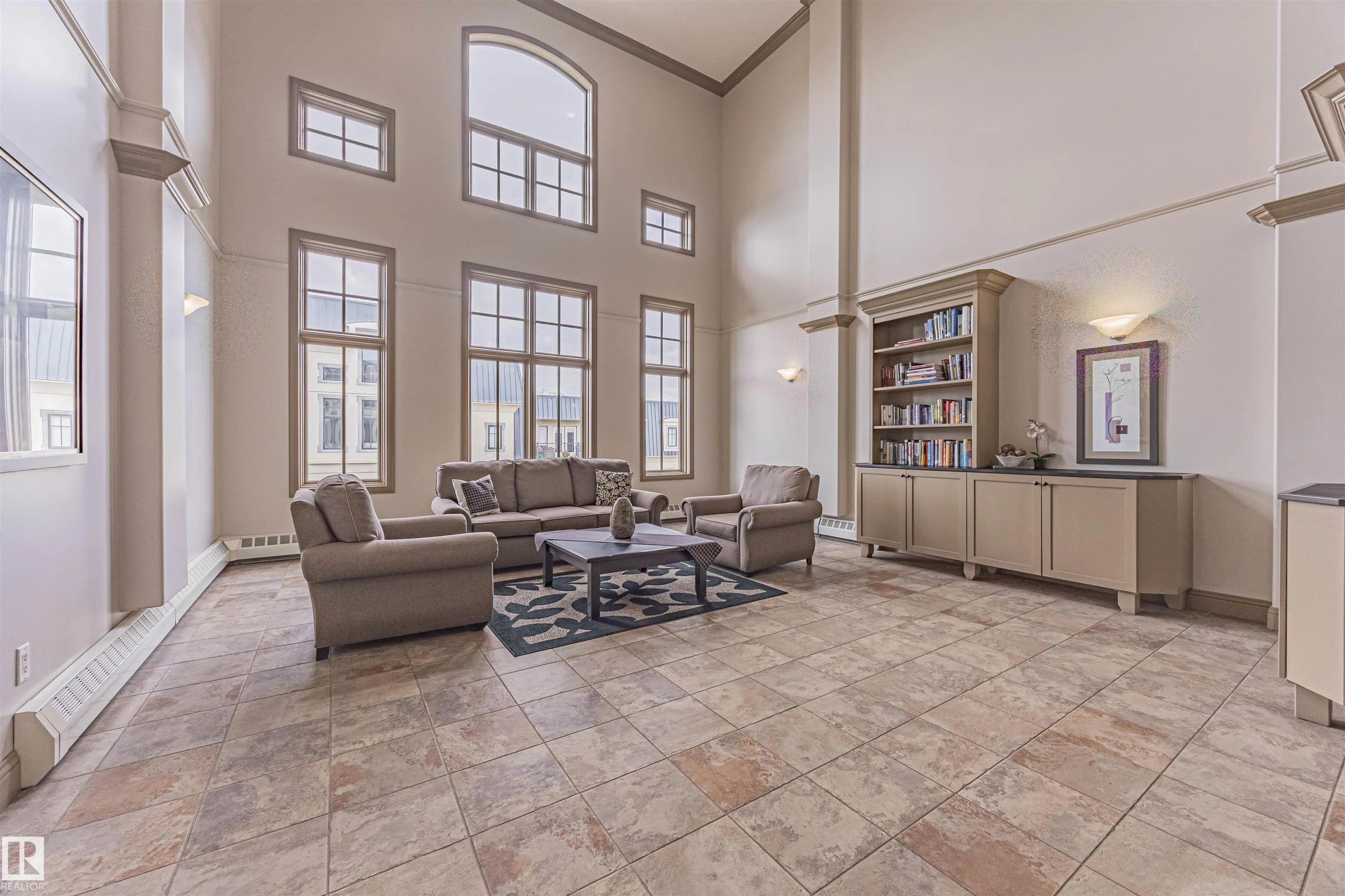 1406 HODGSON Way