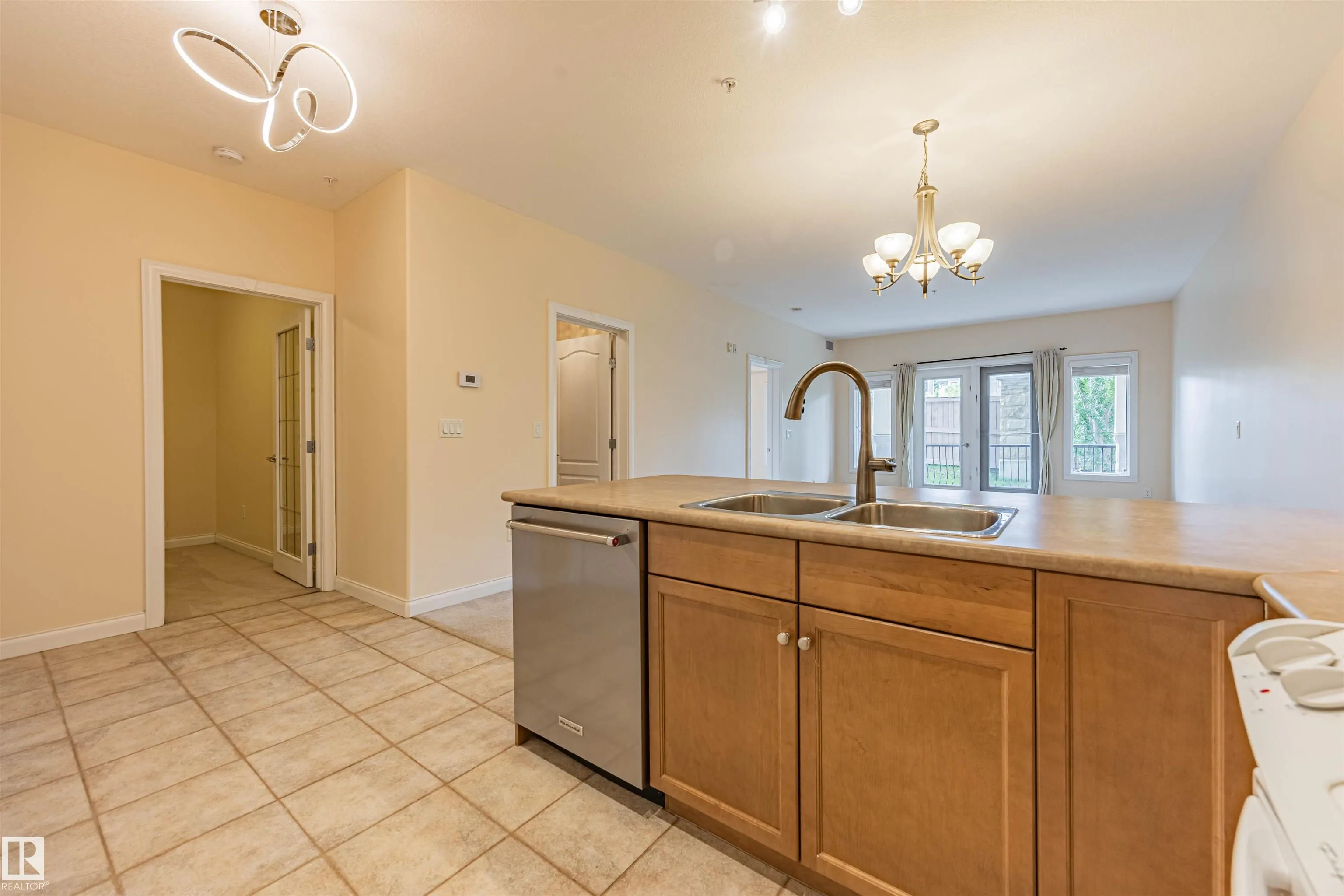 1406 HODGSON Way