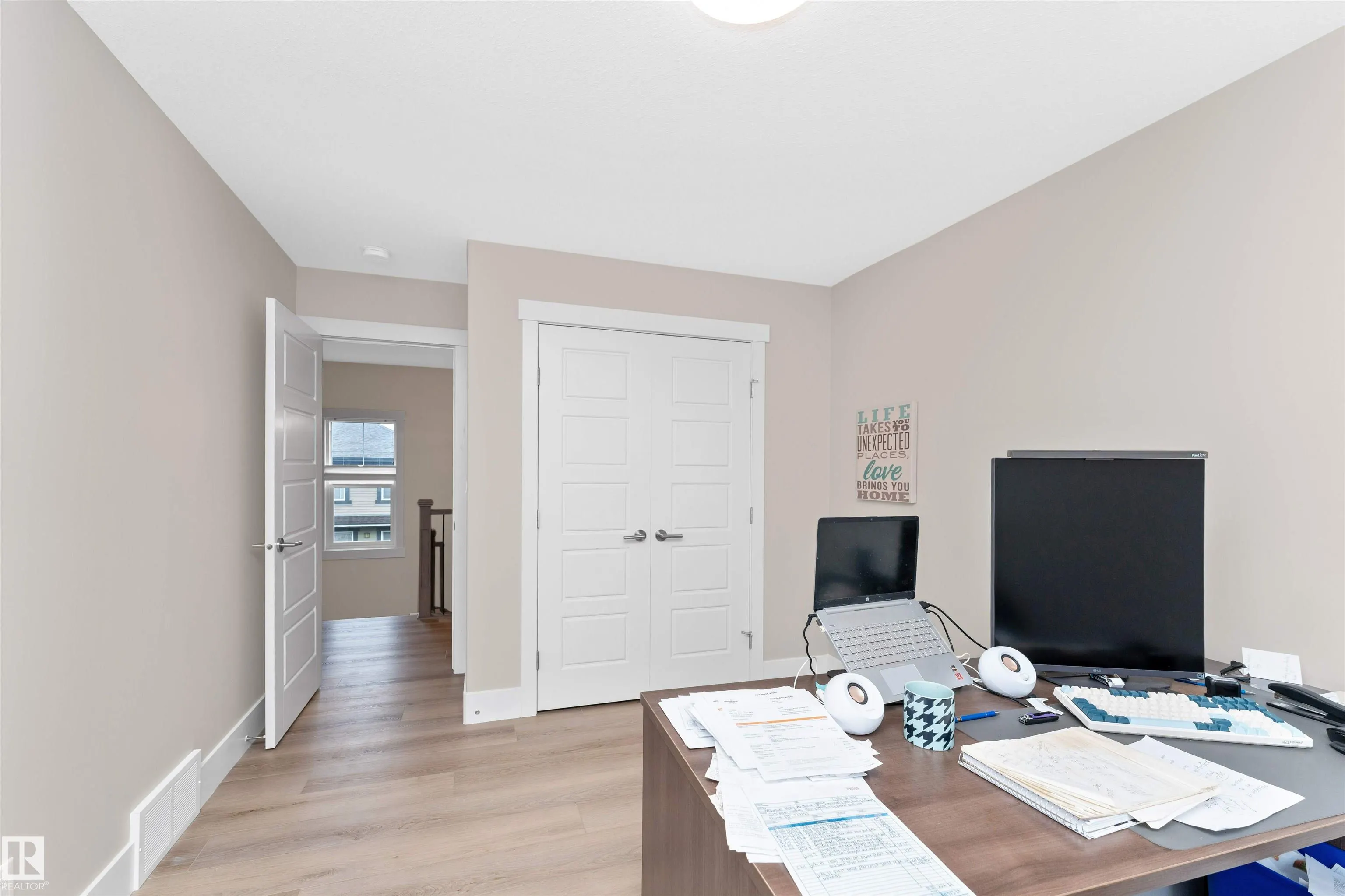 2015 PRICE LANDING