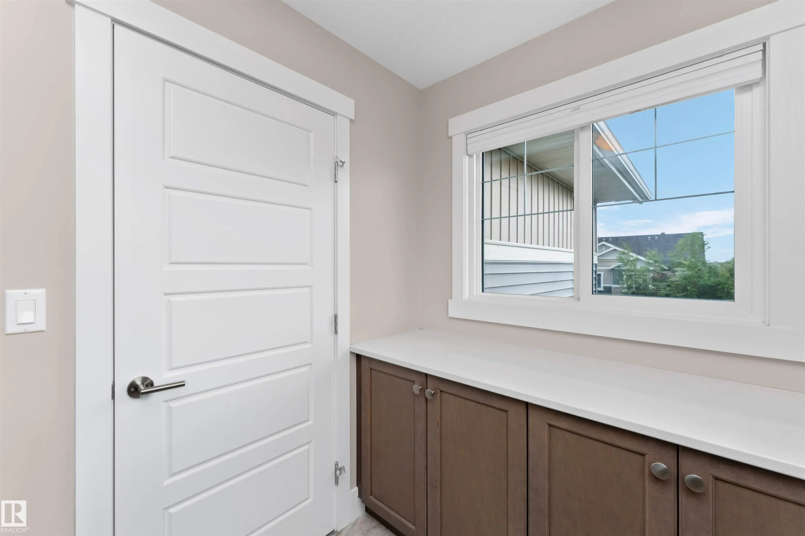 2015 PRICE LANDING