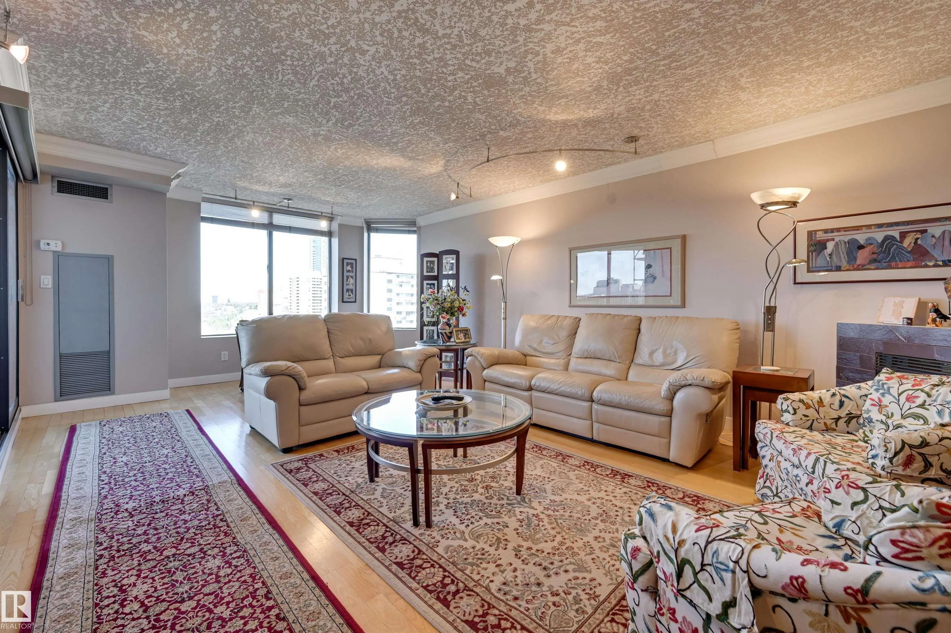 11503 100 Avenue