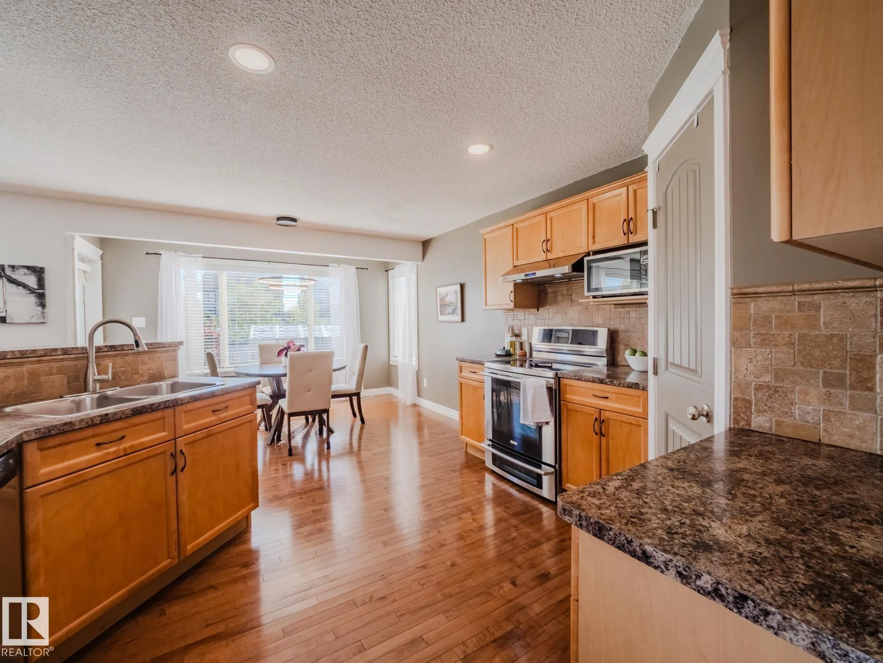 12 HAVENWOOD Court