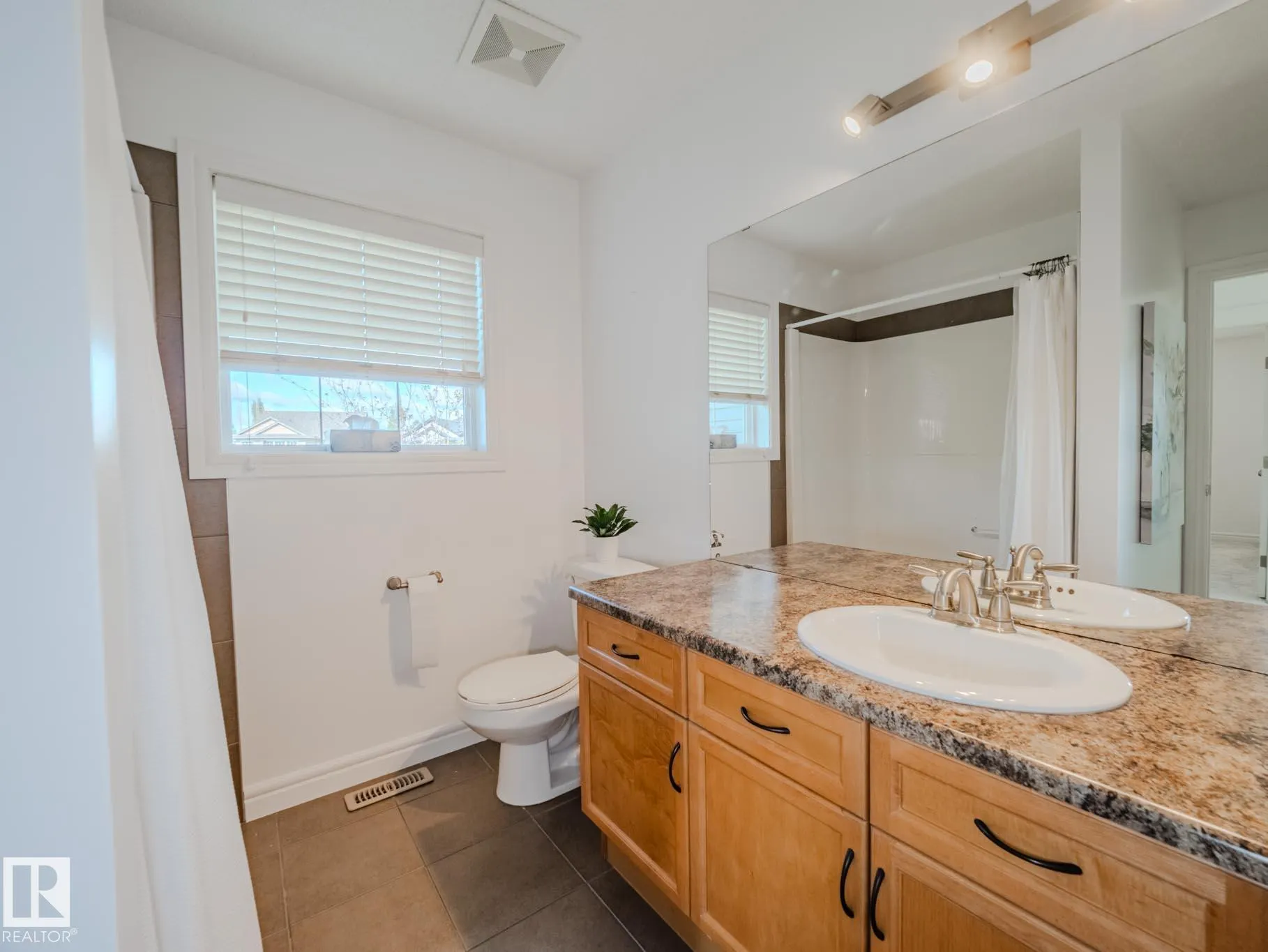12 HAVENWOOD Court