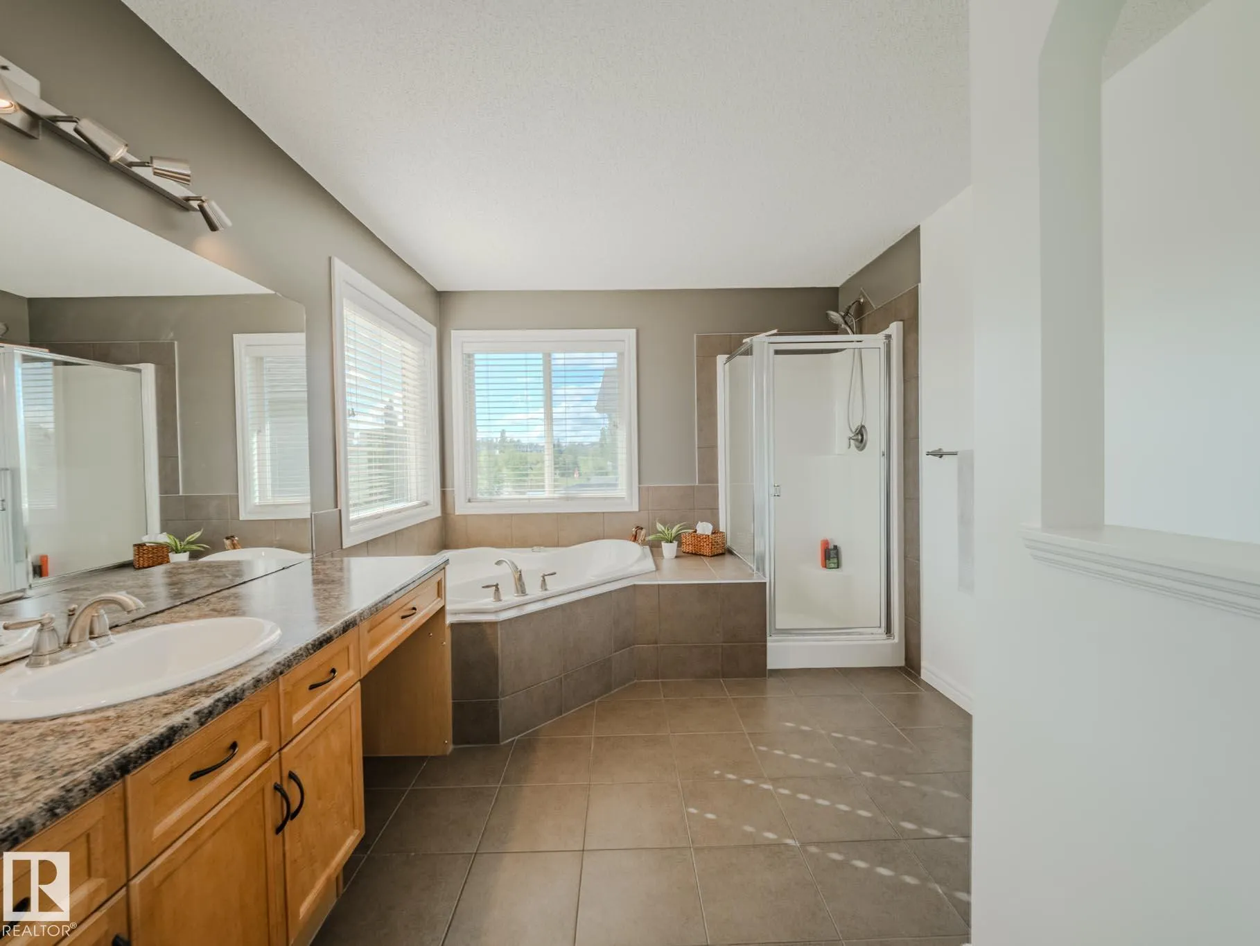12 HAVENWOOD Court