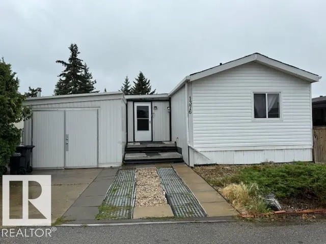 1376 Lakeview Road