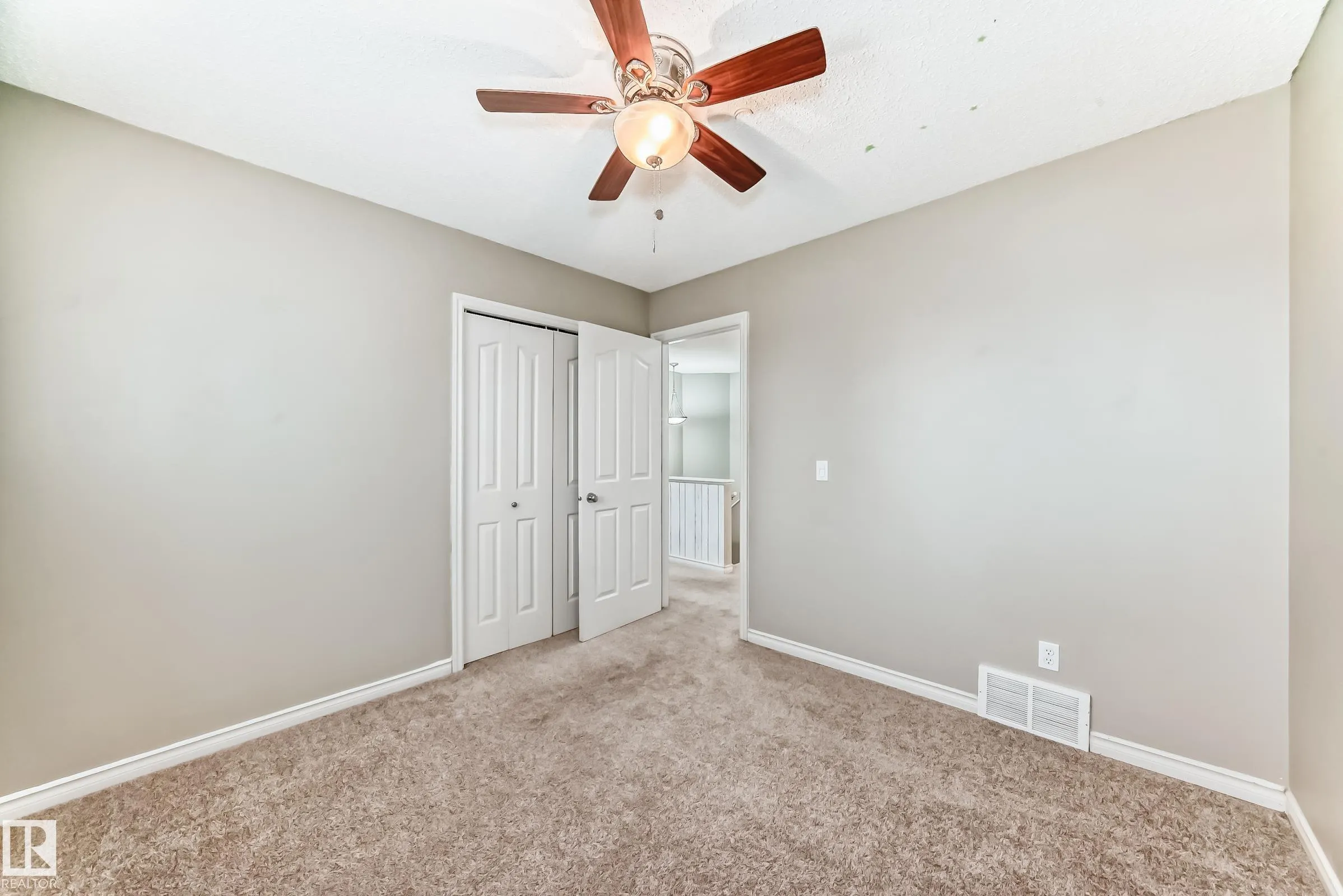 83 VAUGHN Avenue